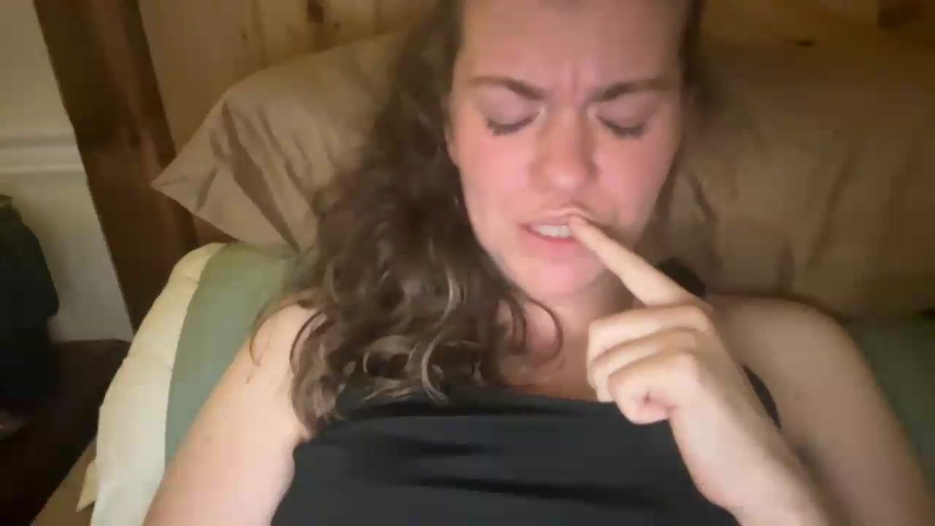Gallery image thumbnail from Trixiegirl3's myfreecams stream on, 08/24/2026, 02:44 image 9 of 20