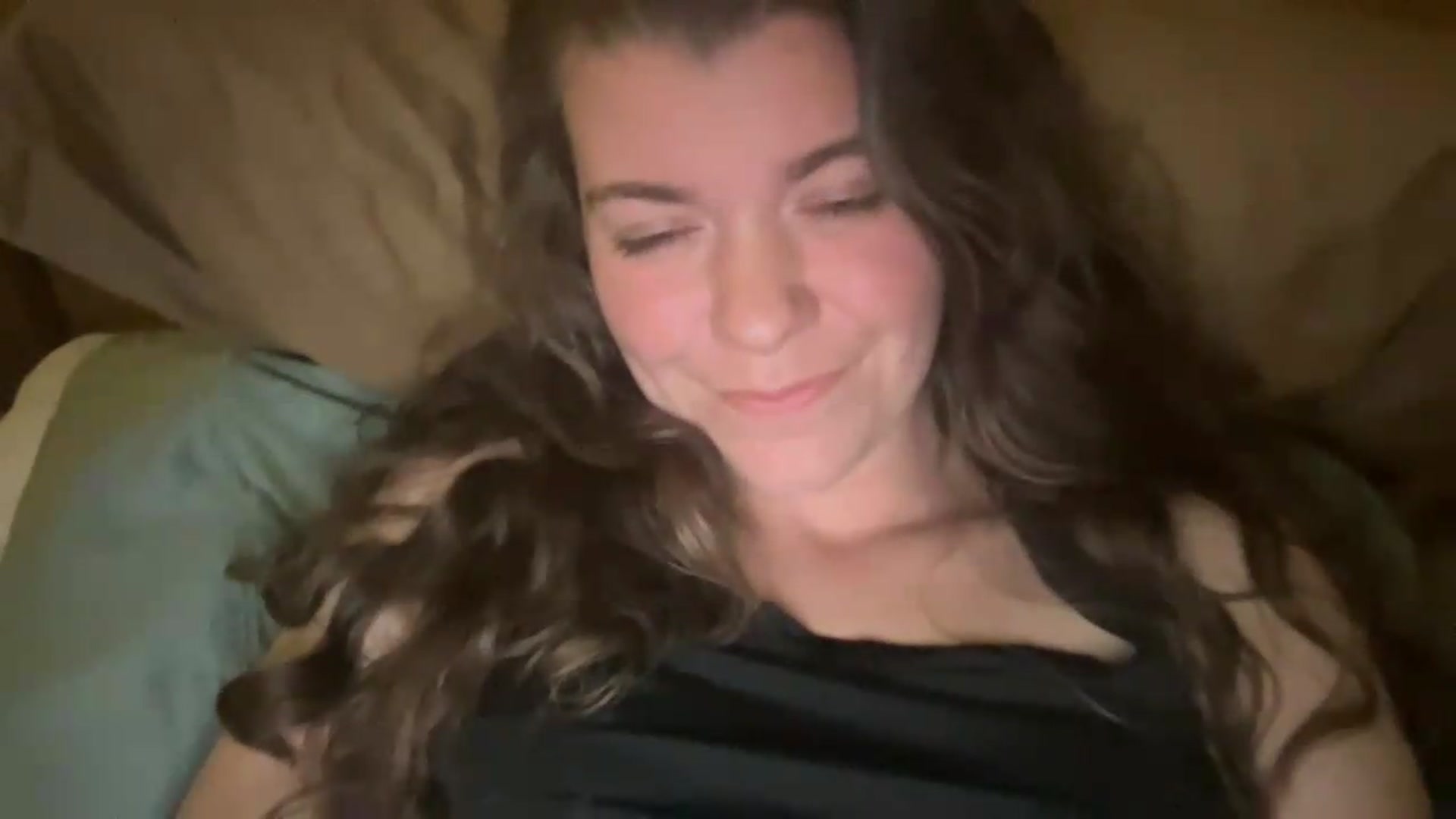 Gallery image thumbnail from Trixiegirl3's myfreecams stream on, 08/24/2026, 03:19 image 7 of 20