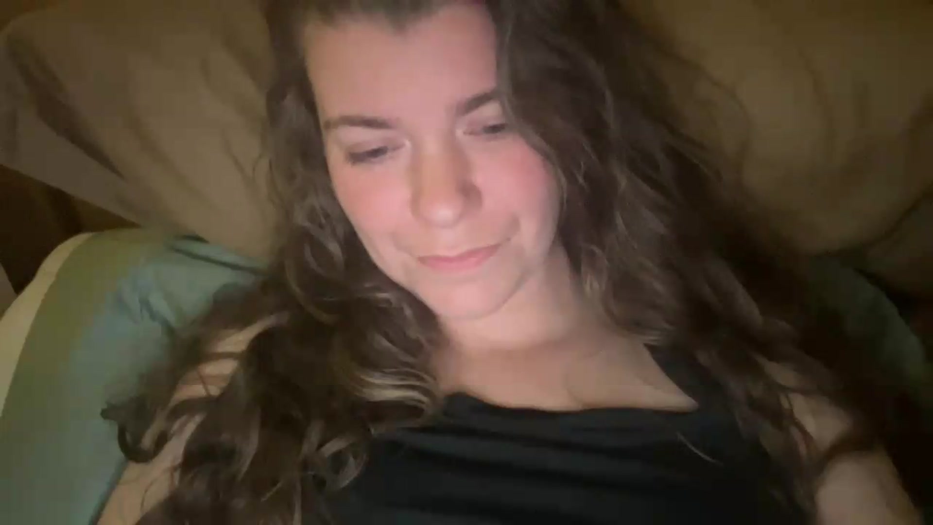 Gallery image thumbnail from Trixiegirl3's myfreecams stream on, 08/24/2026, 03:19 image 13 of 20