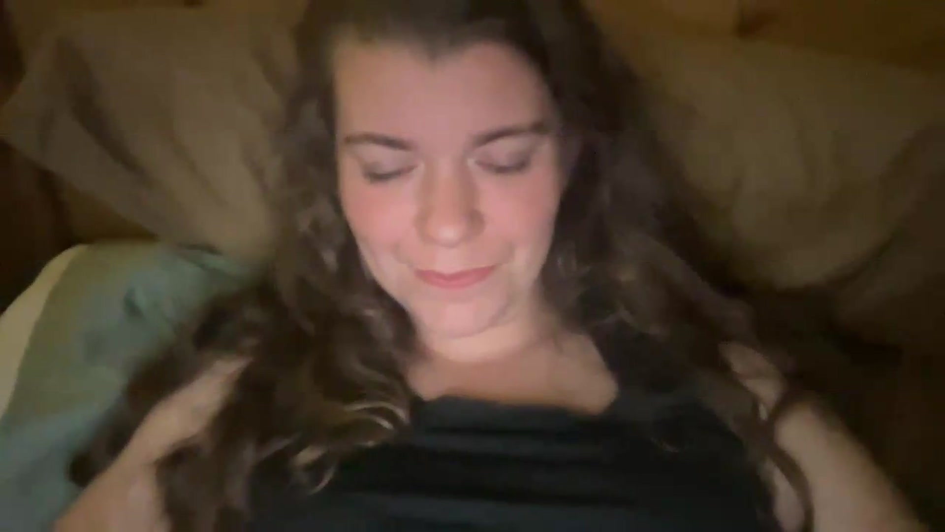 Gallery image thumbnail from Trixiegirl3's myfreecams stream on, 08/24/2026, 03:19 image 18 of 20
