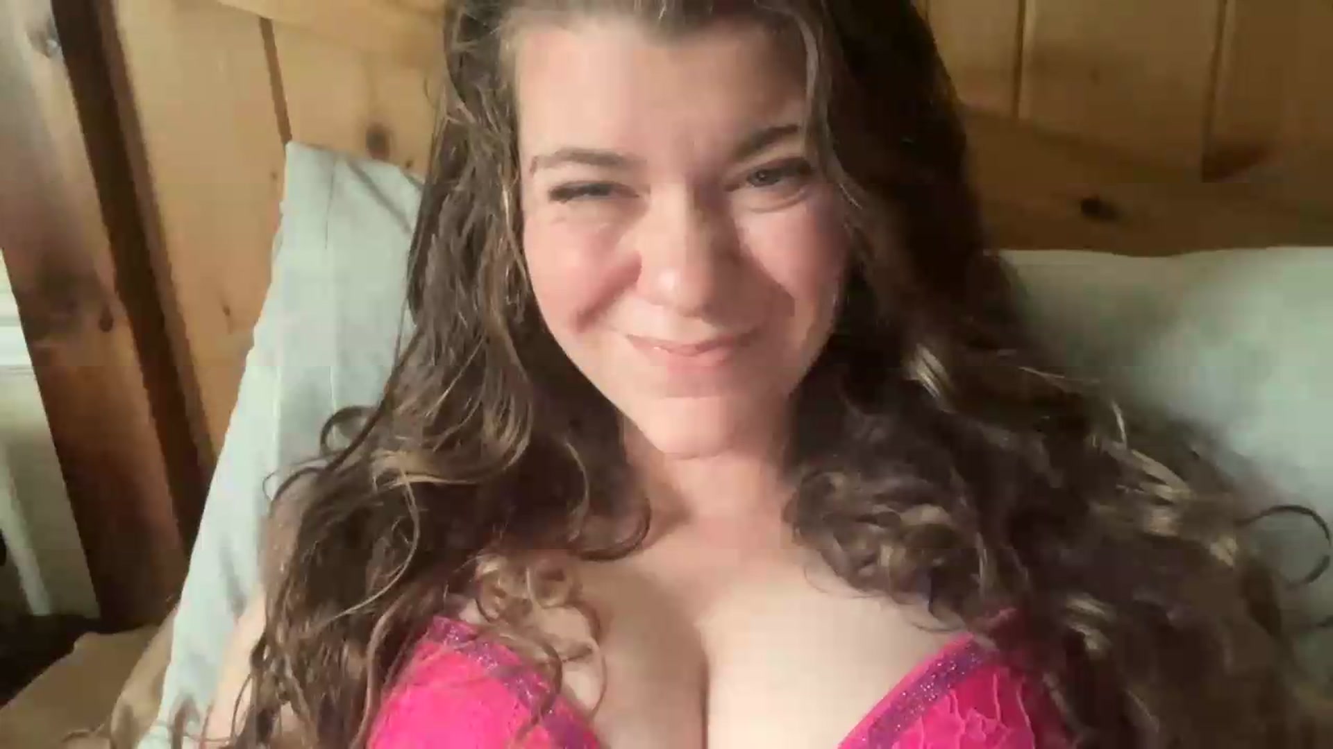 Gallery image thumbnail from Trixiegirl3's myfreecams stream on, 08/24/2026, 23:34 image 10 of 20