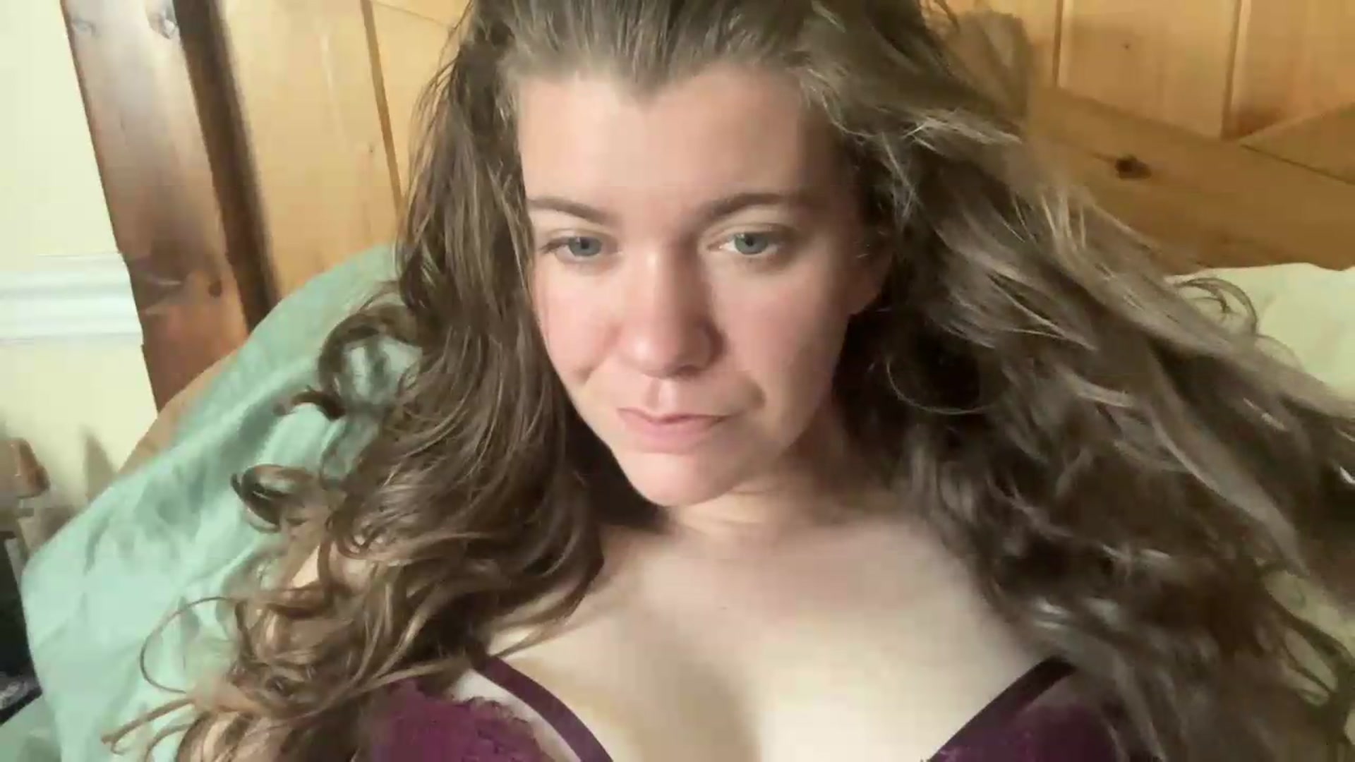 Gallery image thumbnail from Trixiegirl3's myfreecams stream on, 08/26/2026, 23:20 image 14 of 20