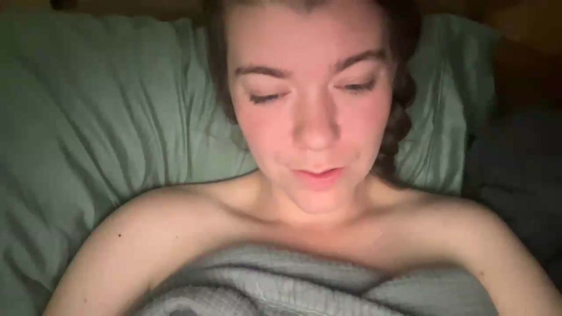 Gallery image thumbnail from Trixiegirl3's myfreecams stream on, 08/28/2026, 24:19 image 13 of 20