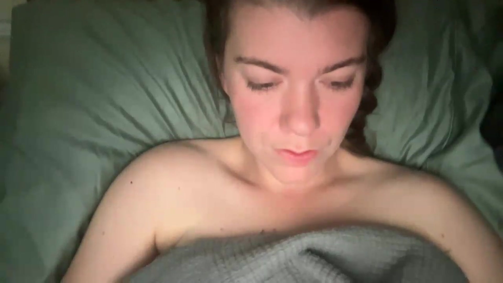 Gallery image thumbnail from Trixiegirl3's myfreecams stream on, 08/28/2026, 24:19 image 16 of 20
