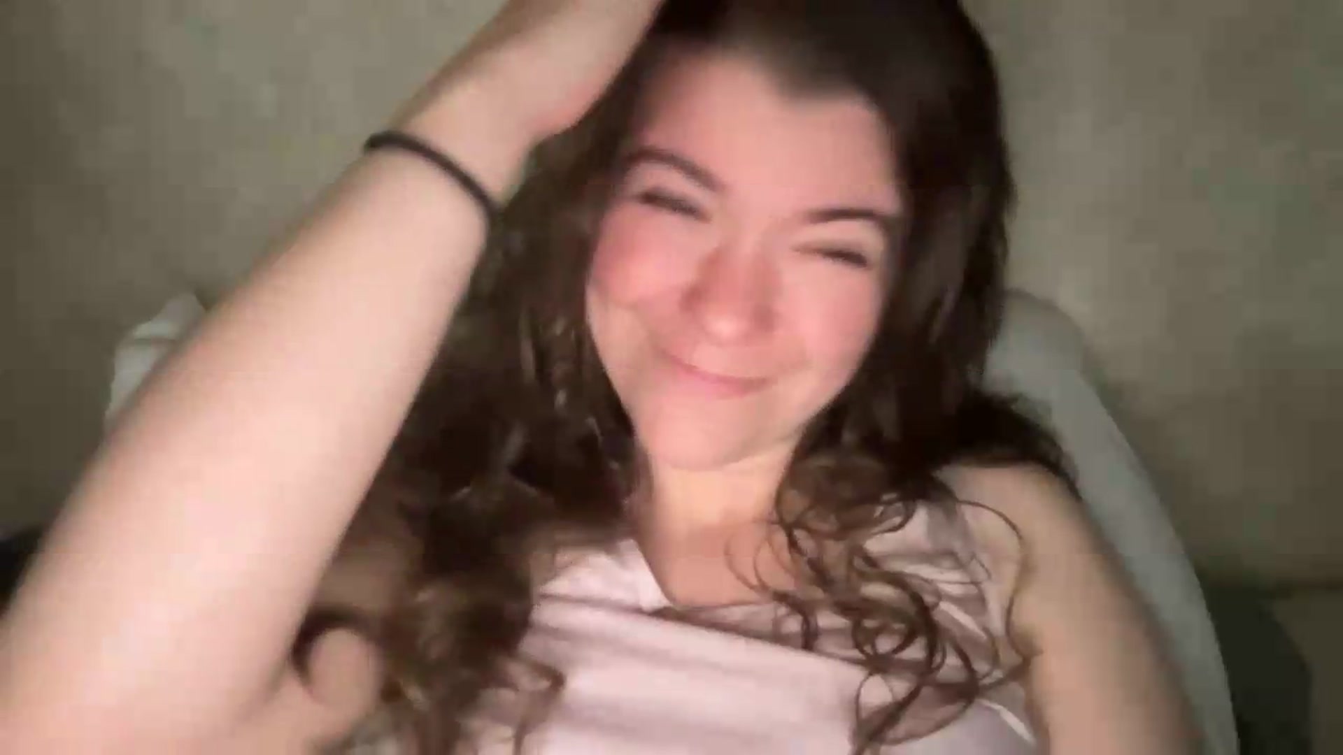 Gallery image thumbnail from Trixiegirl3's myfreecams stream on, 08/29/2026, 20:08 image 13 of 20