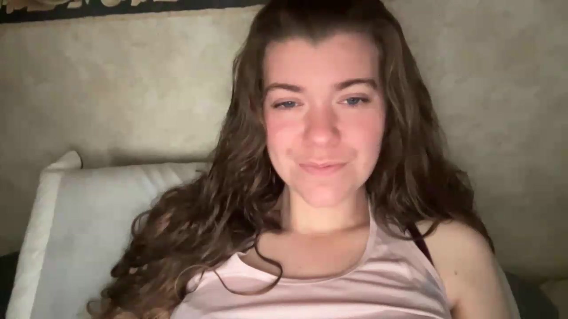Gallery image thumbnail from Trixiegirl3's myfreecams stream on, 08/29/2026, 20:08 image 8 of 20