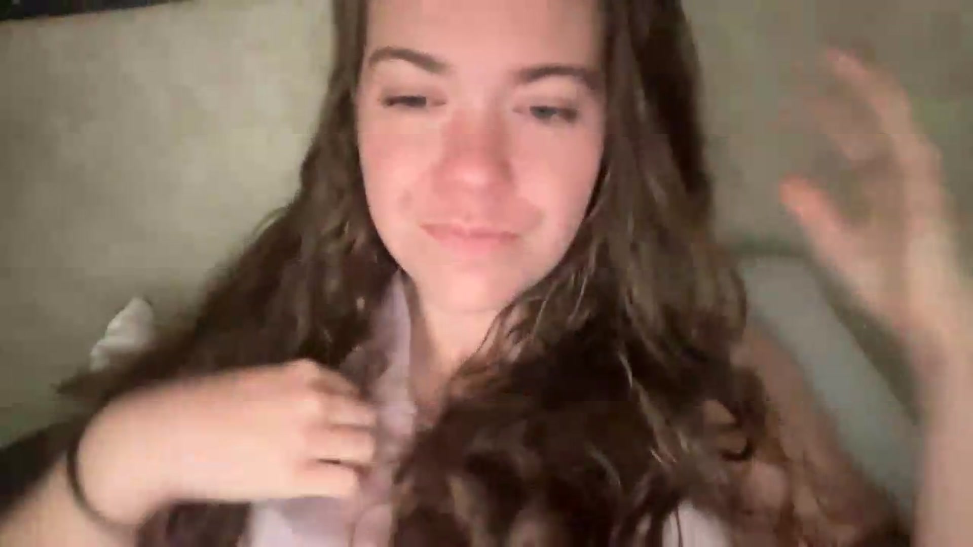 Gallery image thumbnail from Trixiegirl3's myfreecams stream on, 08/29/2026, 20:08 image 17 of 20