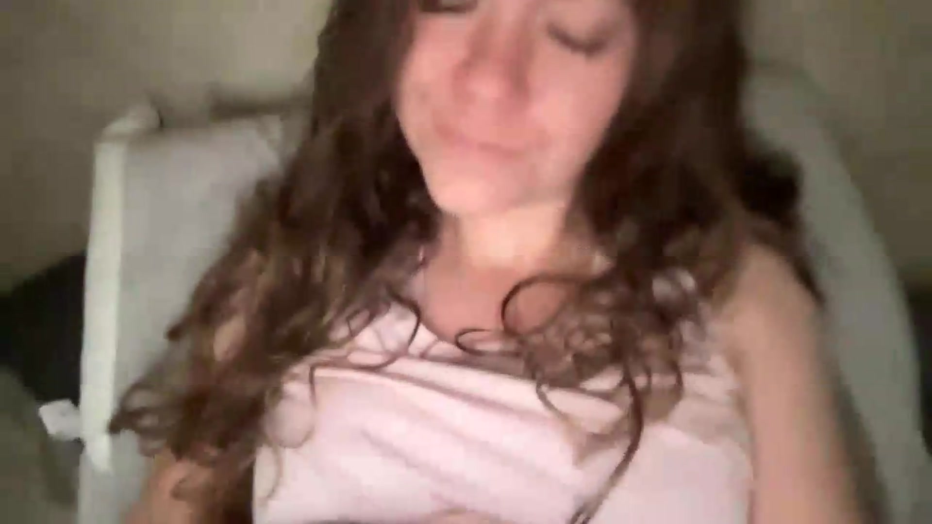 Gallery image thumbnail from Trixiegirl3's myfreecams stream on, 08/29/2026, 20:08 image 10 of 20