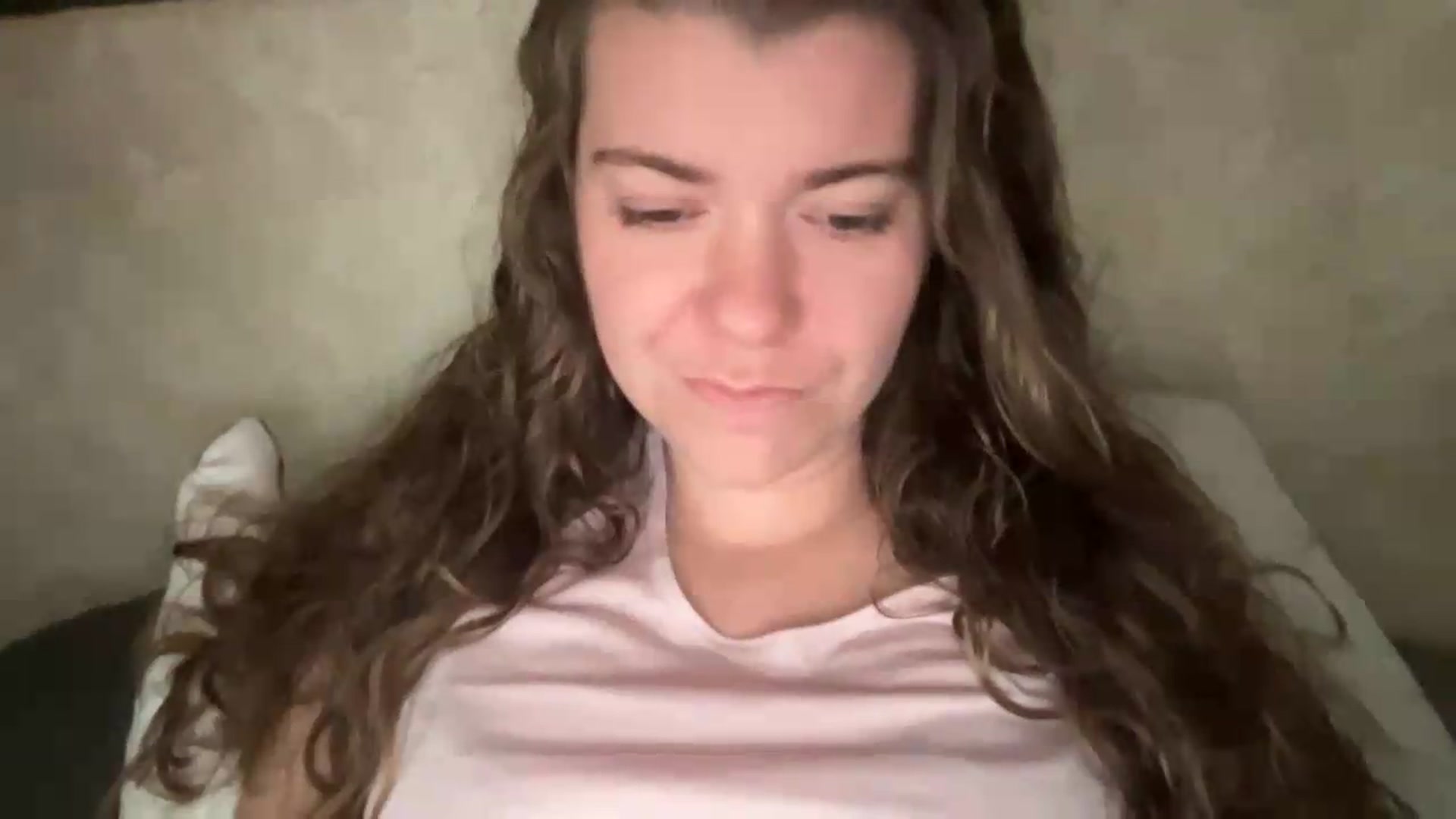 Gallery image thumbnail from Trixiegirl3's myfreecams stream on, 08/29/2026, 20:08 image 18 of 20