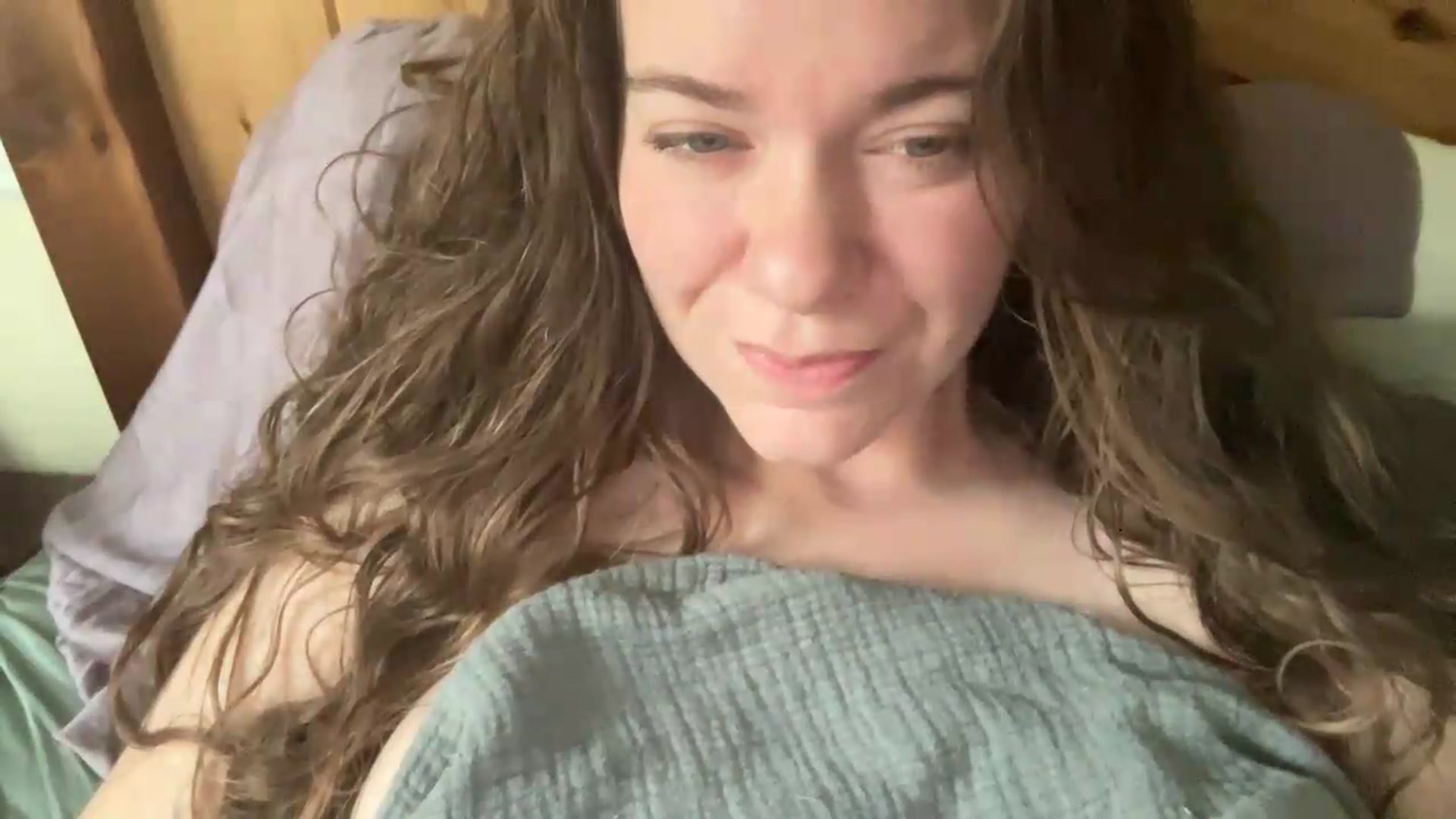 Gallery image thumbnail from Trixiegirl3's myfreecams stream on, 09/11/2026, 24:49 image 16 of 20