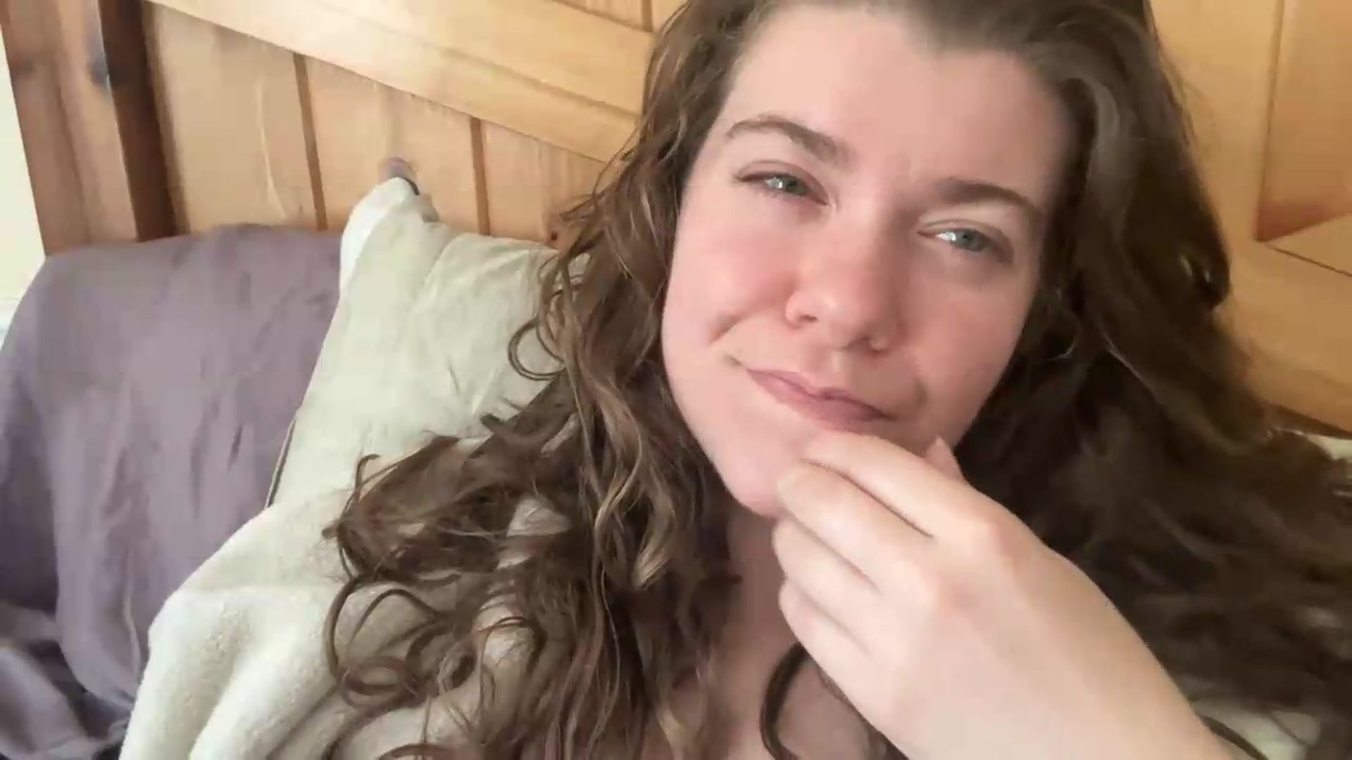 Gallery image thumbnail from Trixiegirl3's myfreecams stream on, 09/11/2026, 20:35 image 8 of 20