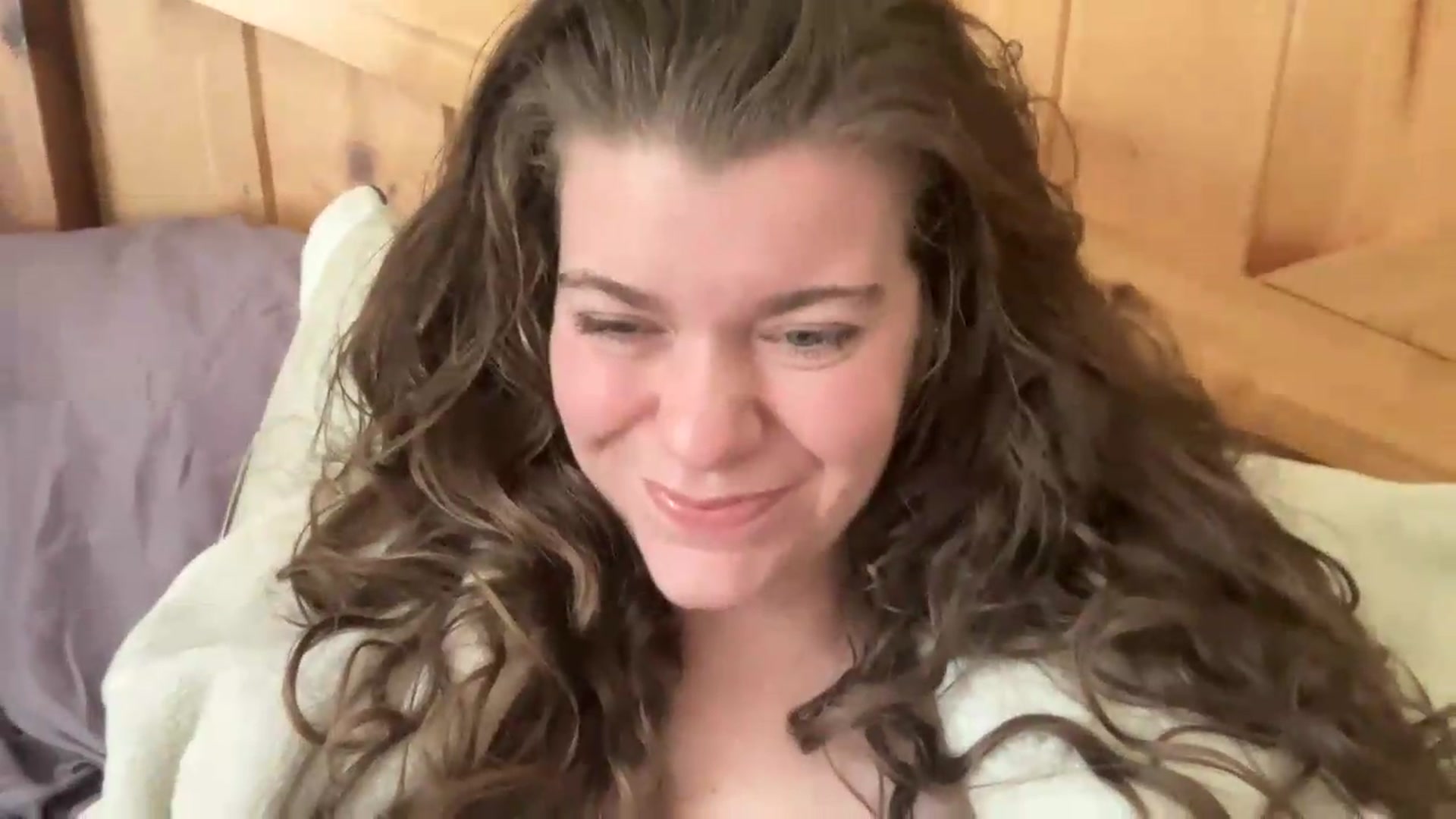 Gallery image thumbnail from Trixiegirl3's myfreecams stream on, 09/11/2026, 20:35 image 2 of 20