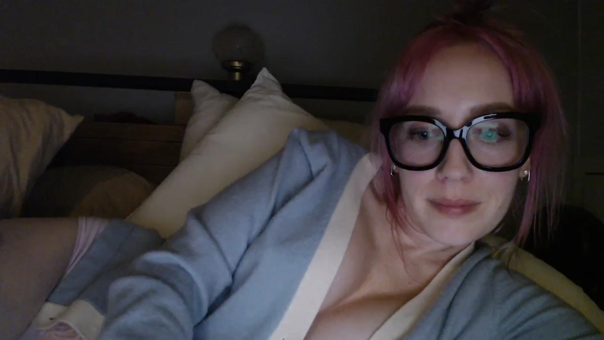 Gallery image thumbnail from TrojiesHoney's myfreecams stream on, 03/17/2026, 04:06 image 16 of 20