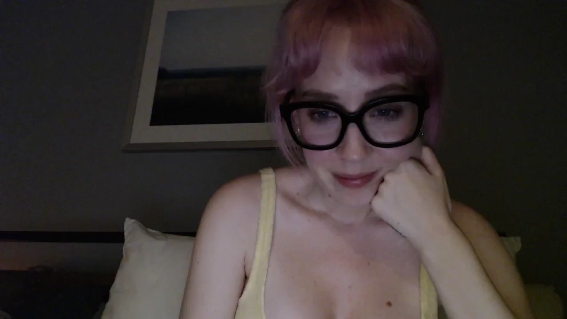 Gallery image thumbnail from TrojiesHoney's myfreecams stream on, 03/19/2026, 01:49 image 10 of 20