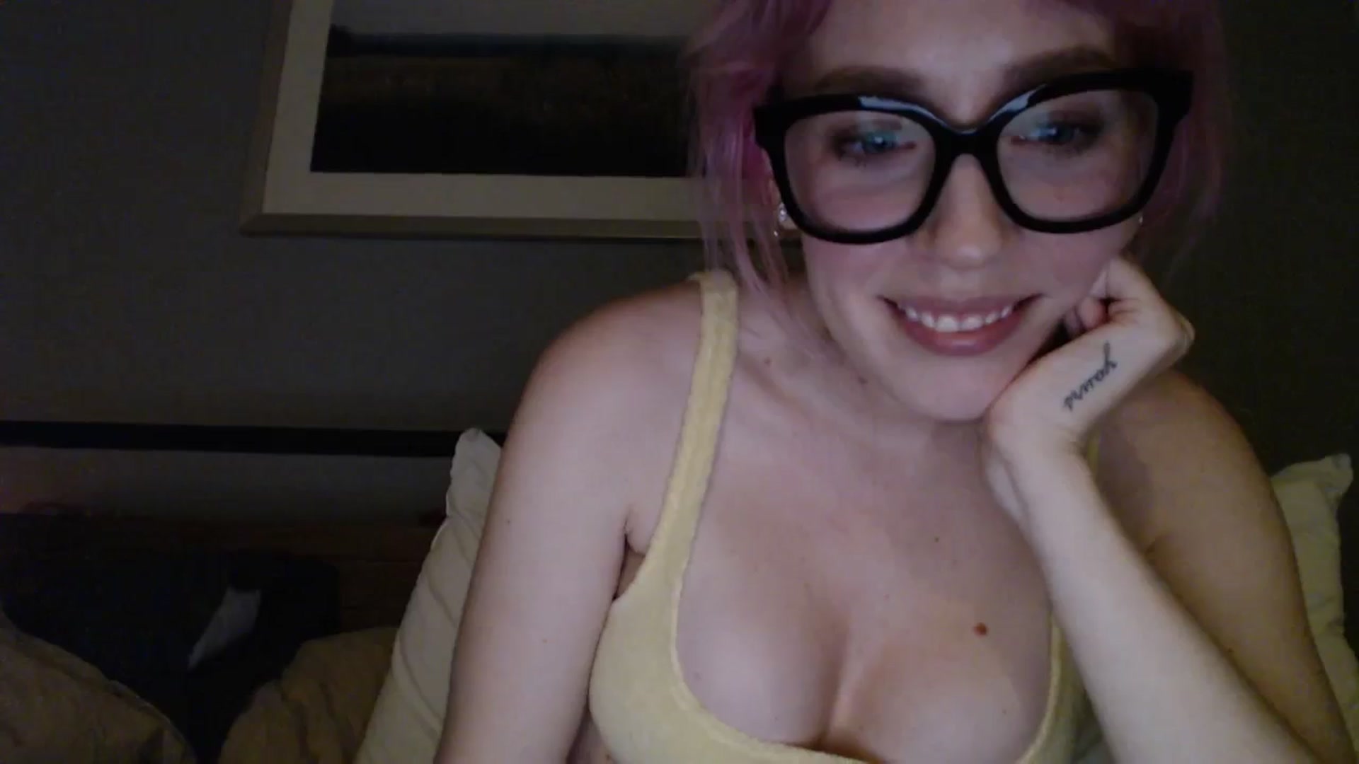 Gallery image thumbnail from TrojiesHoney's myfreecams stream on, 03/19/2026, 03:03 image 17 of 20