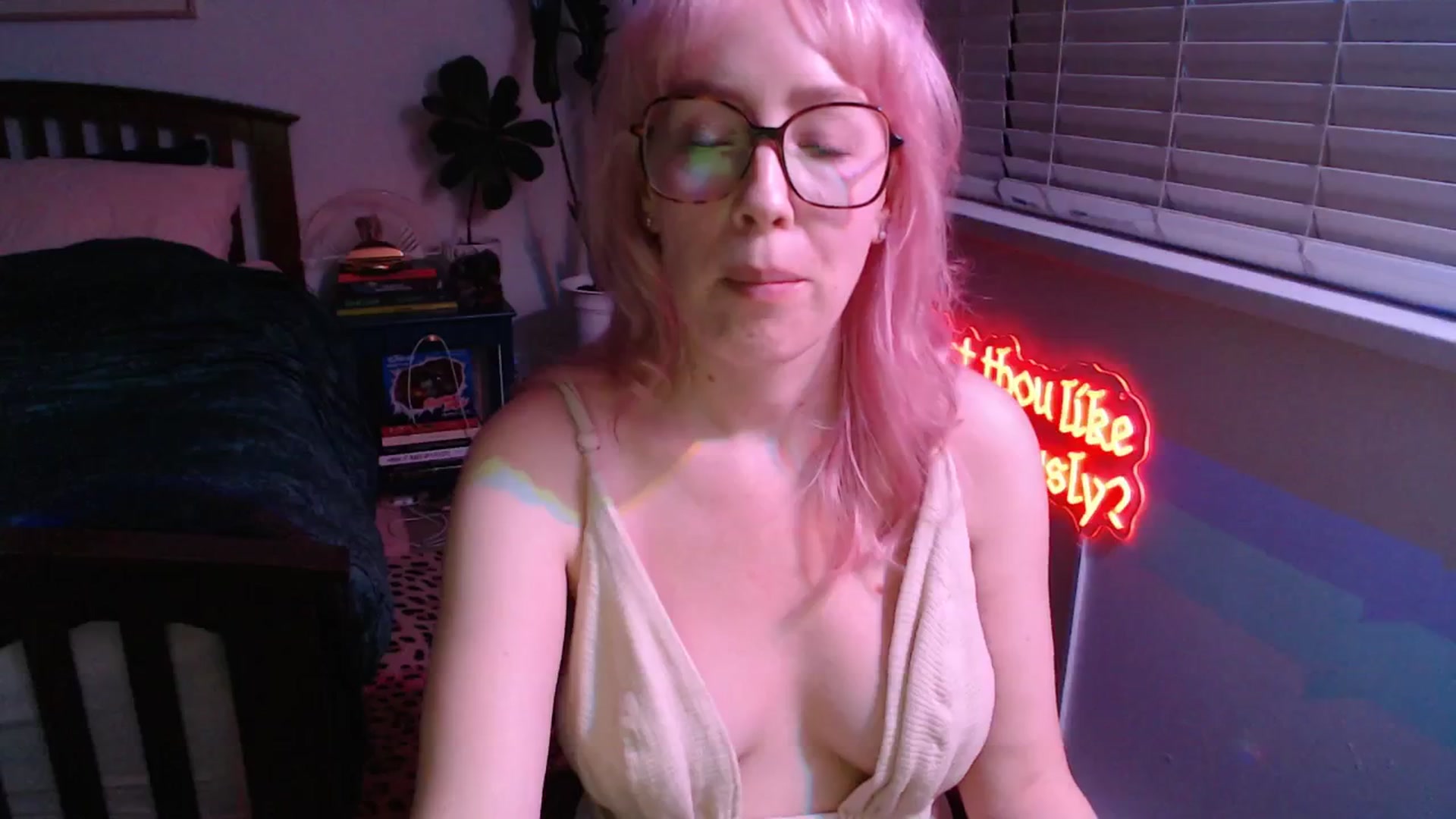 Gallery image thumbnail from TrojiesHoney's myfreecams stream on, 03/30/2026, 05:28 image 19 of 20