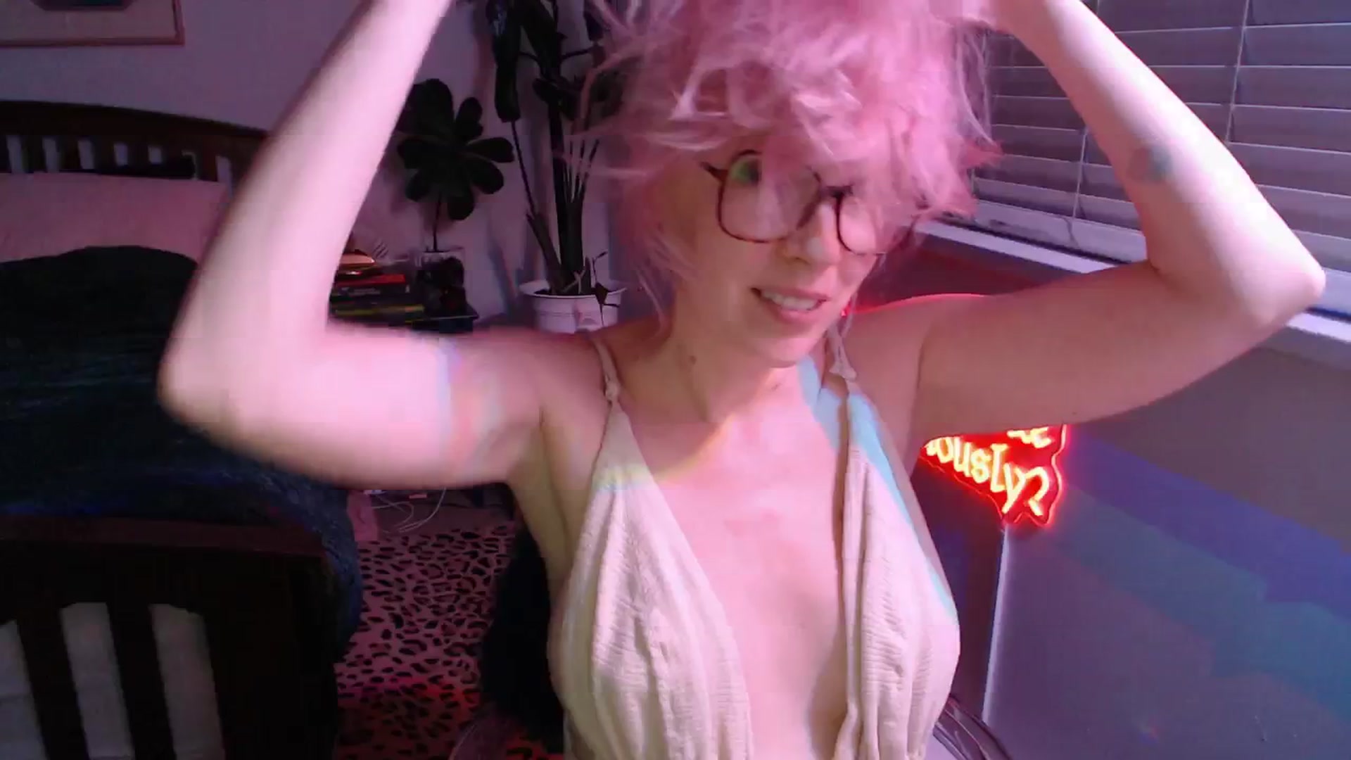 Gallery image thumbnail from TrojiesHoney's myfreecams stream on, 03/30/2026, 05:28 image 16 of 20