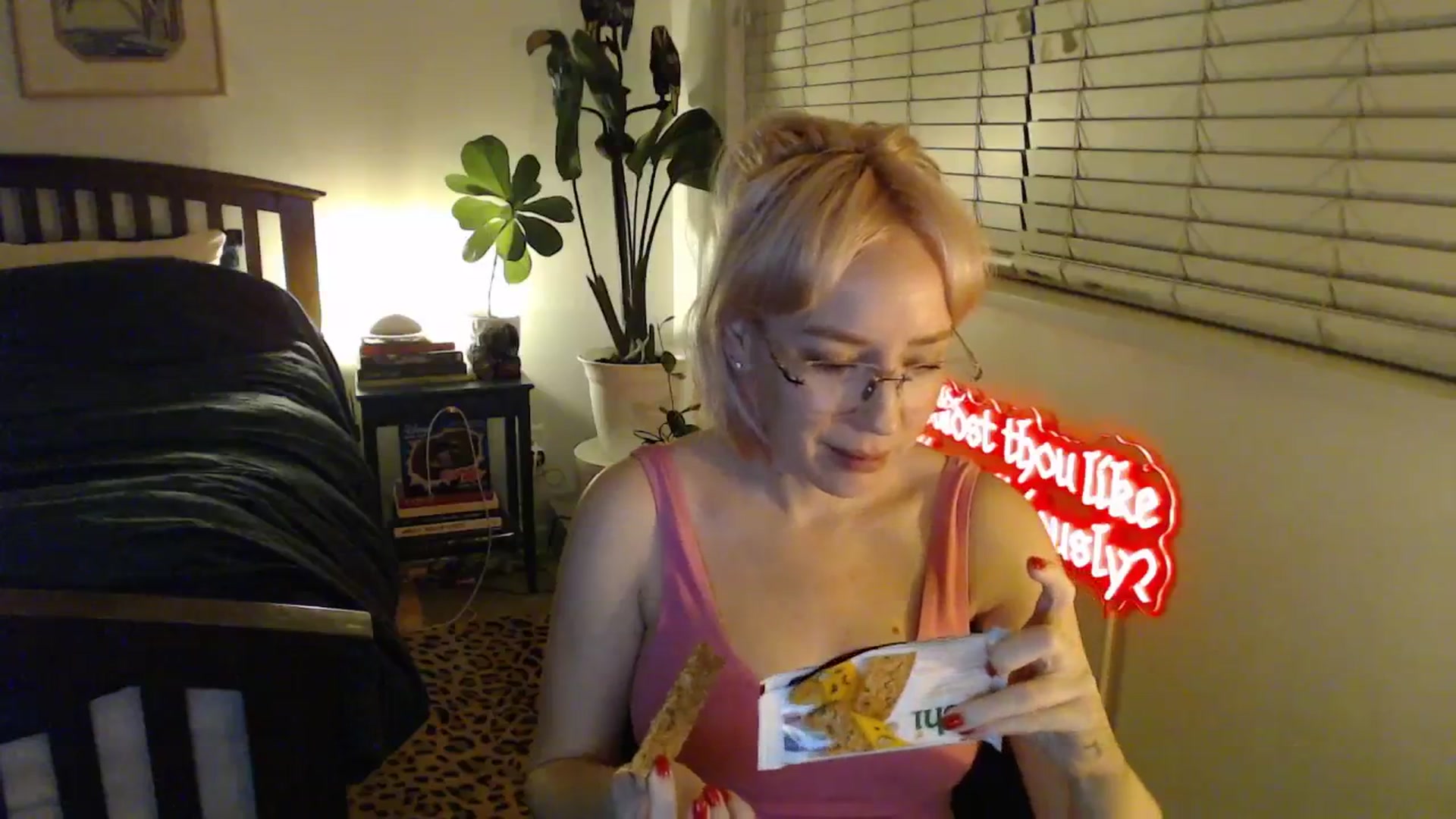 Gallery image thumbnail from TrojiesHoney's myfreecams stream on, 04/02/2026, 03:34 image 10 of 20