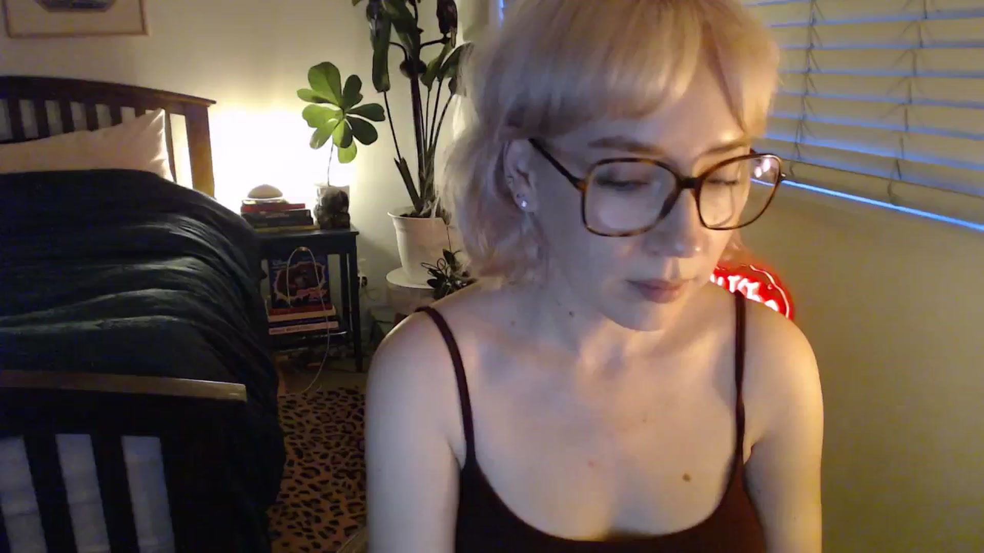 Gallery image thumbnail from TrojiesHoney's myfreecams stream on, 04/03/2026, 04:06 image 2 of 20
