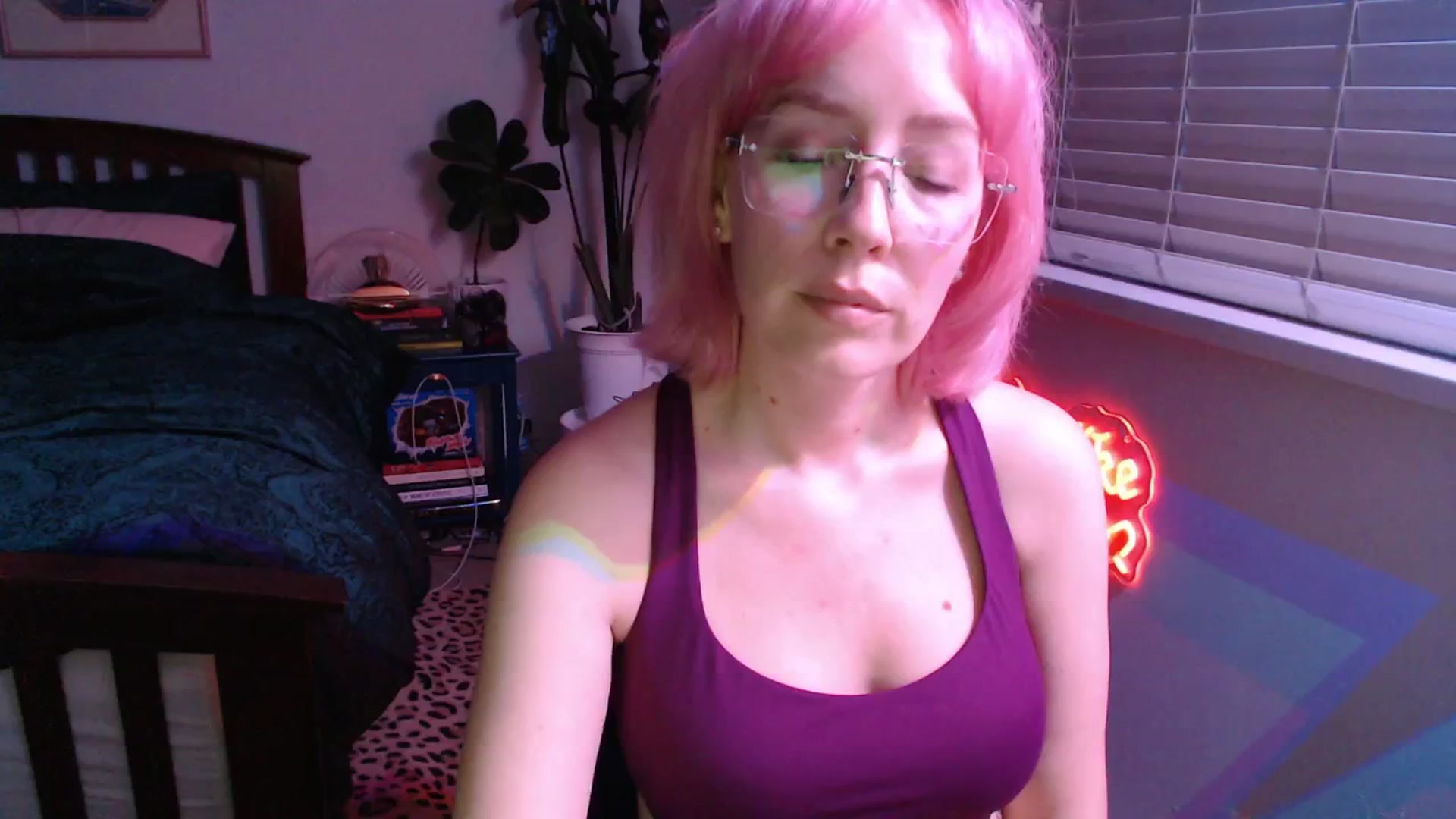 Gallery image thumbnail from TrojiesHoney's myfreecams stream on, 04/07/2026, 04:26 image 8 of 20