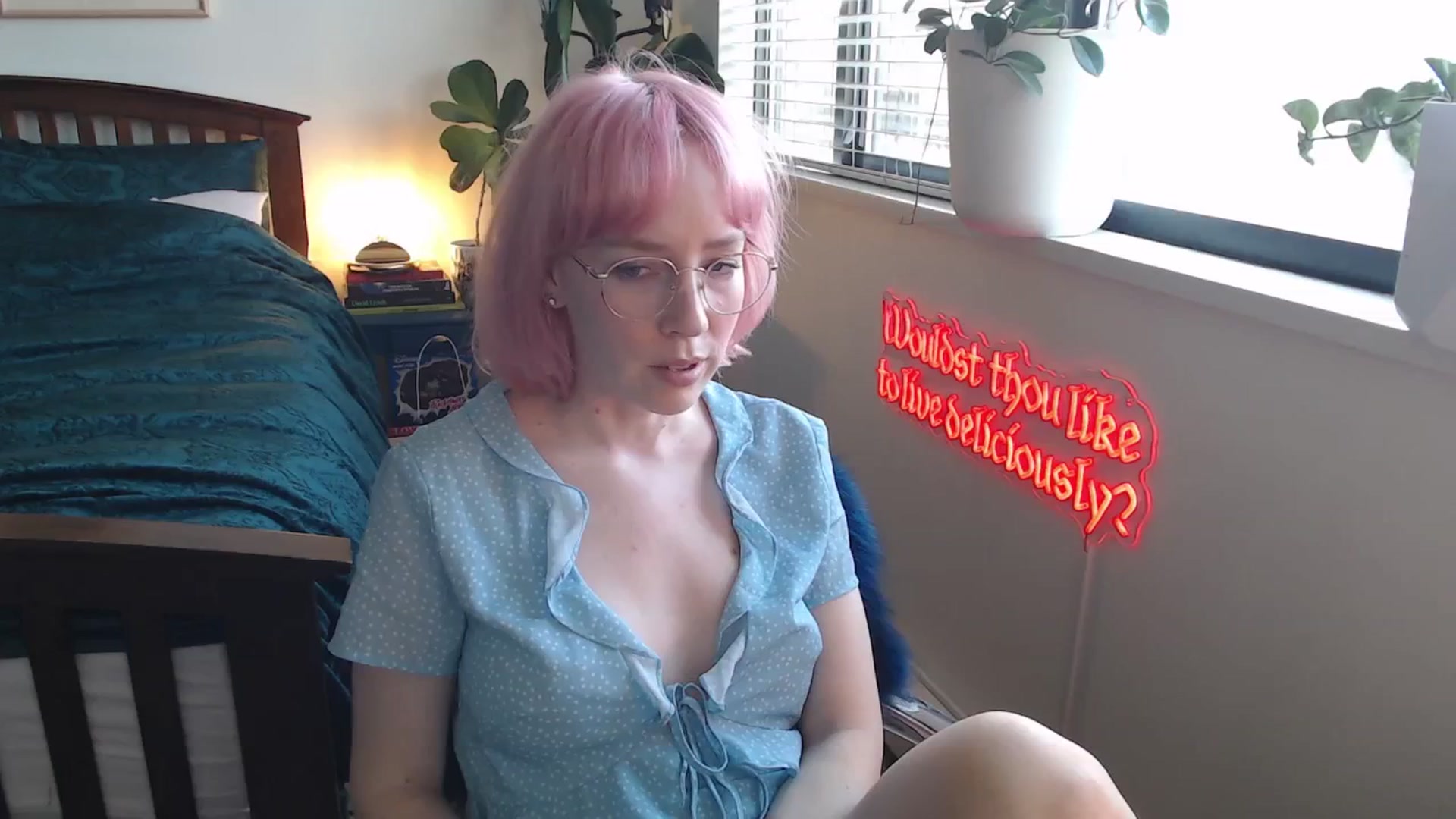 Gallery image thumbnail from TrojiesHoney's myfreecams stream on, 04/08/2026, 02:20 image 2 of 20