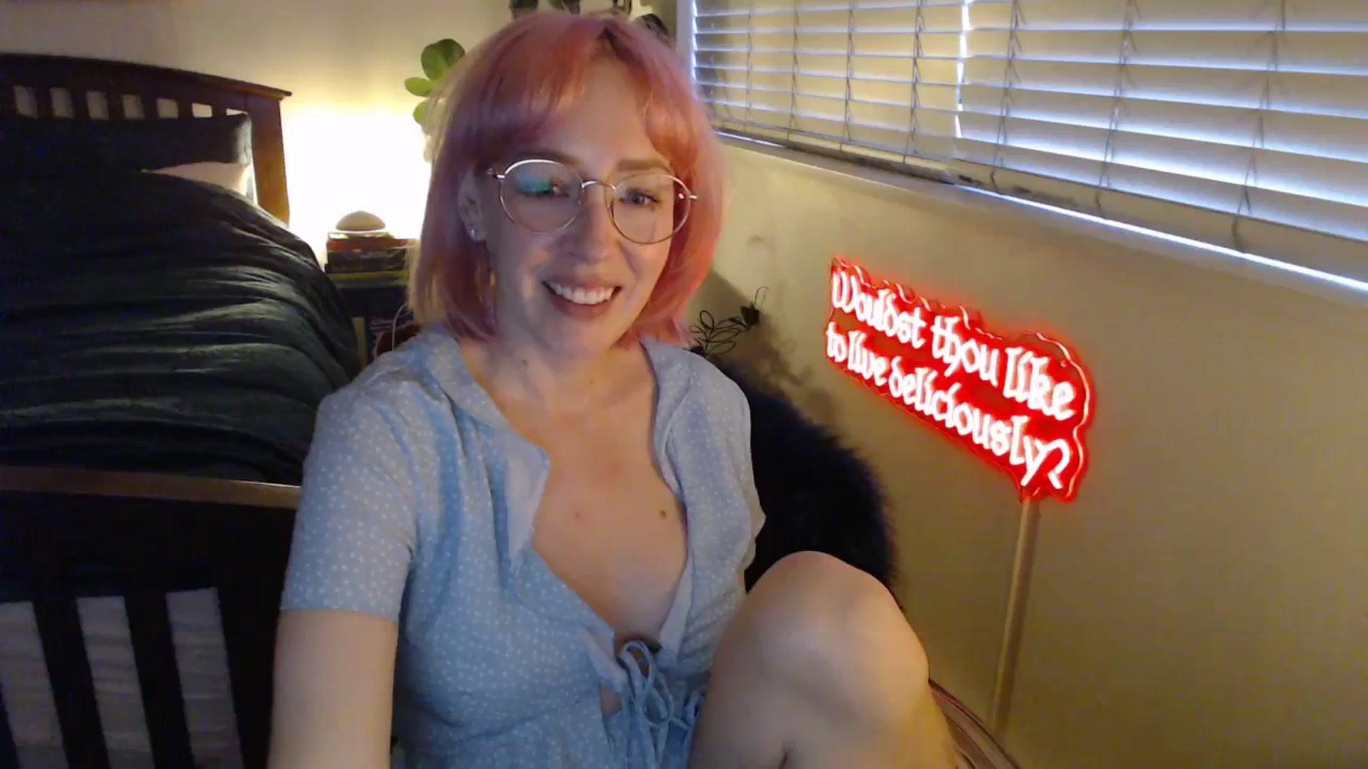 Gallery image thumbnail from TrojiesHoney's myfreecams stream on, 04/08/2026, 03:50 image 1 of 20