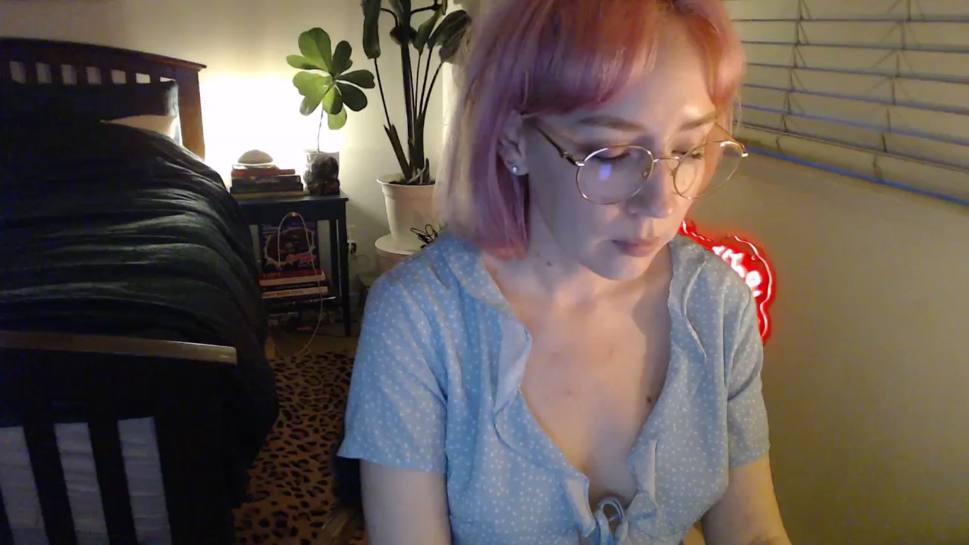 Gallery image thumbnail from TrojiesHoney's myfreecams stream on, 04/08/2026, 03:50 image 10 of 20