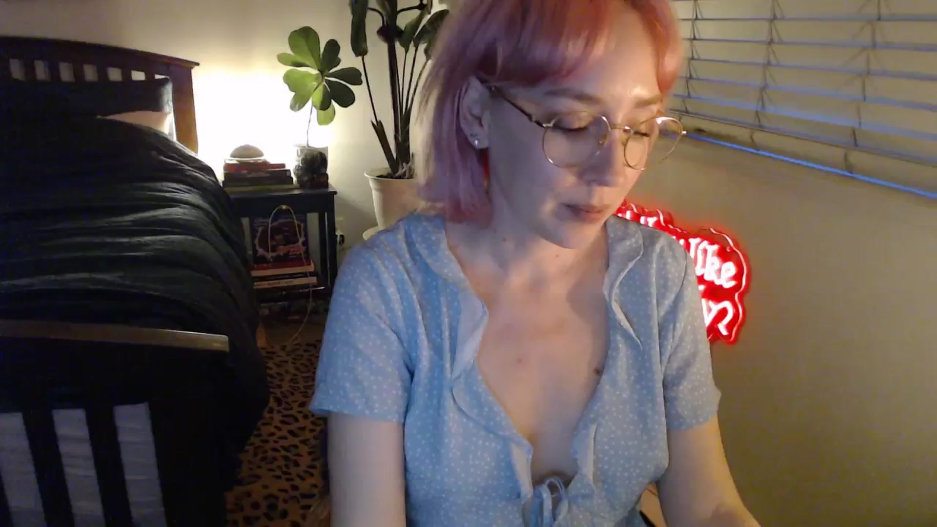 Gallery image thumbnail from TrojiesHoney's myfreecams stream on, 04/08/2026, 03:50 image 8 of 20