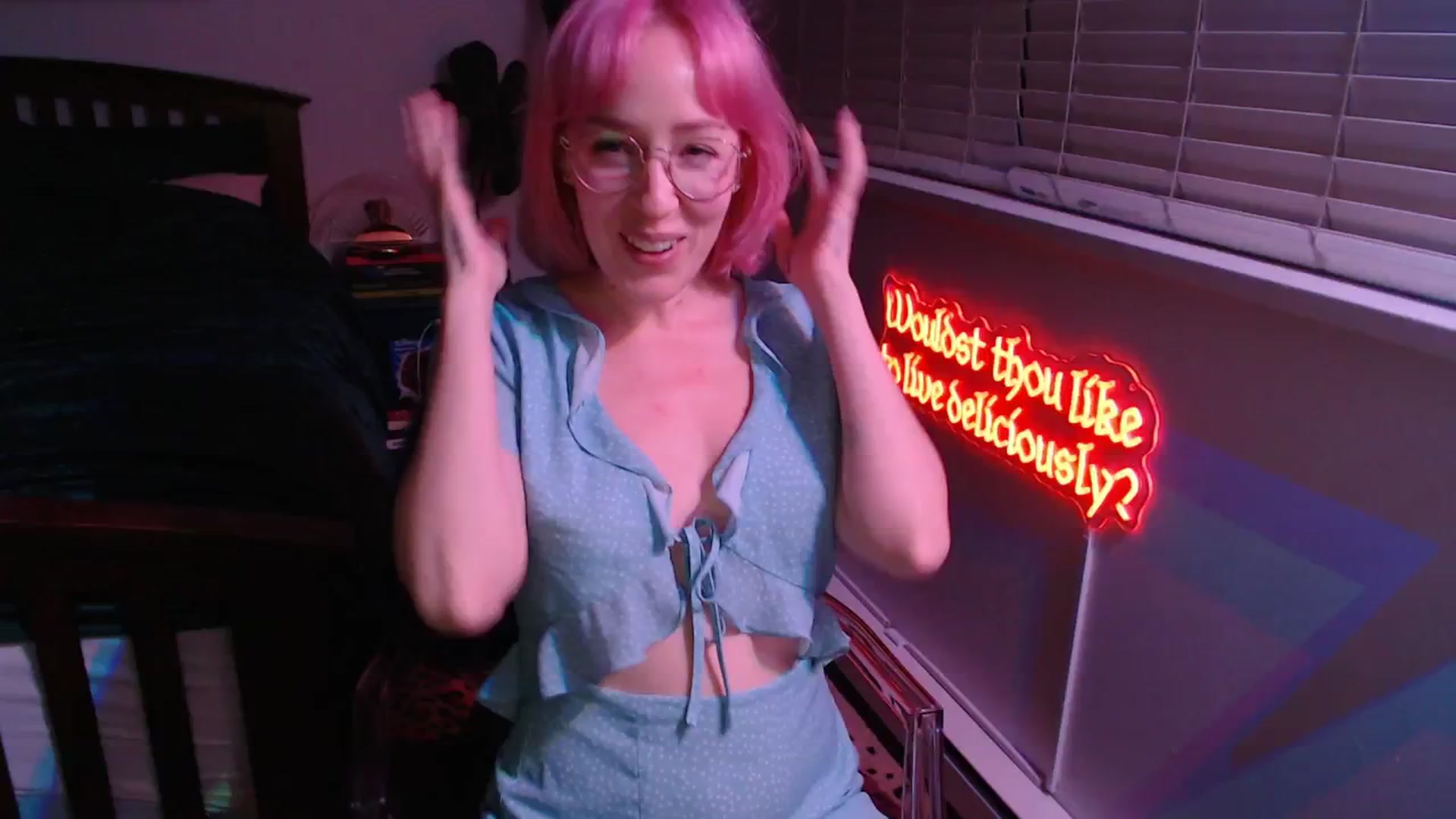 Gallery image thumbnail from TrojiesHoney's myfreecams stream on, 04/08/2026, 03:50 image 14 of 20