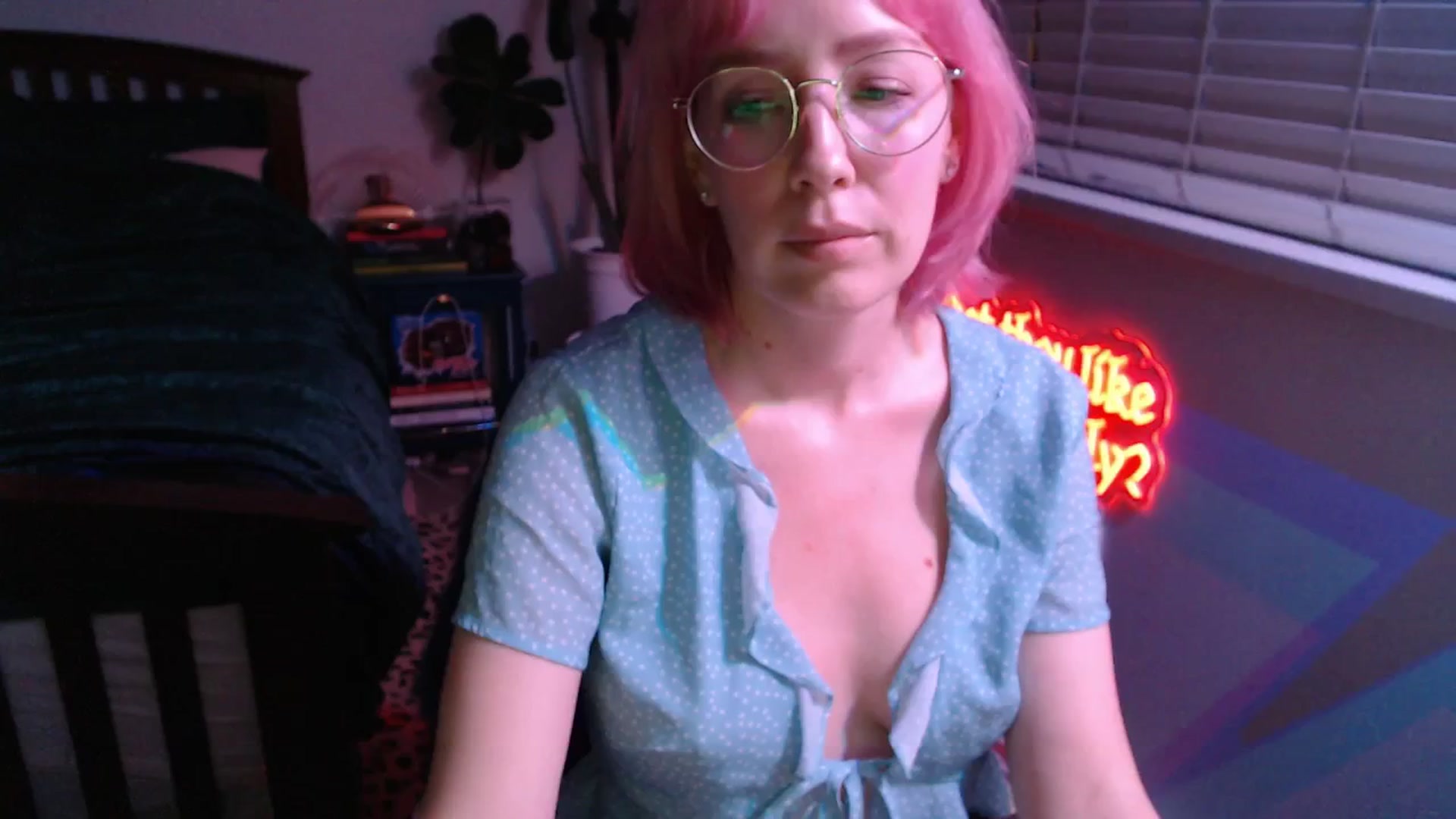 Gallery image thumbnail from TrojiesHoney's myfreecams stream on, 04/08/2026, 04:25 image 15 of 20