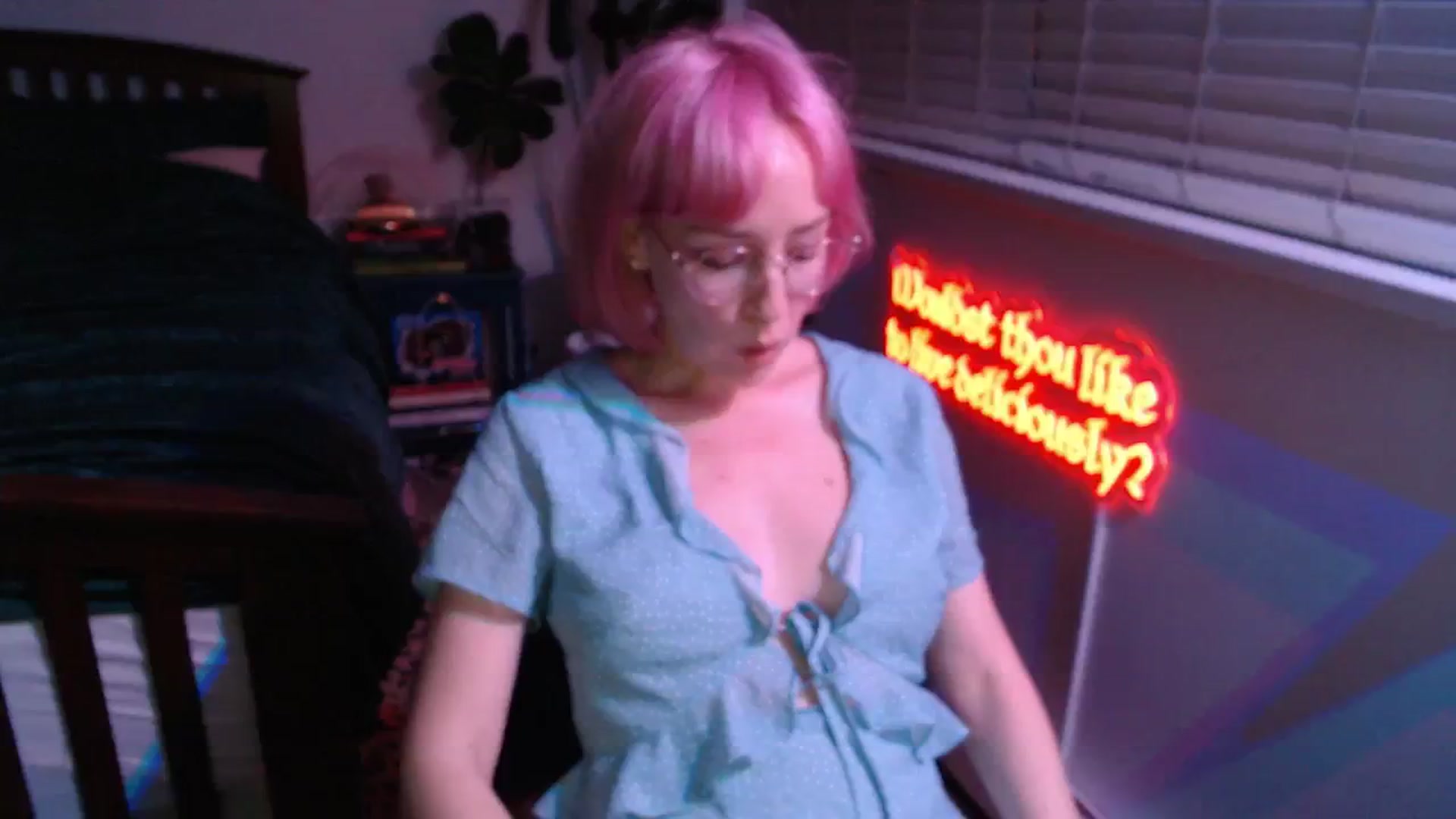 Gallery image thumbnail from TrojiesHoney's myfreecams stream on, 04/08/2026, 04:25 image 13 of 20