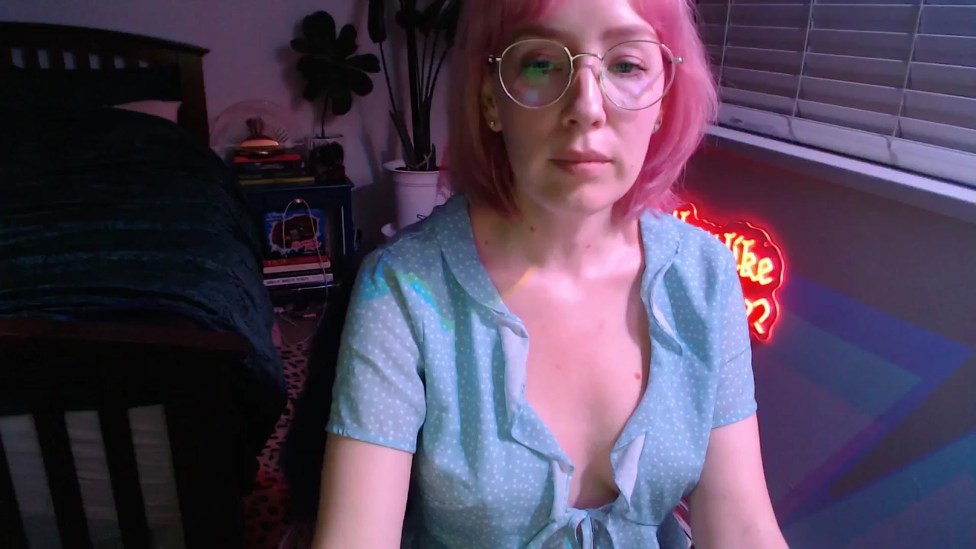 Gallery image thumbnail from TrojiesHoney's myfreecams stream on, 04/08/2026, 04:25 image 19 of 20