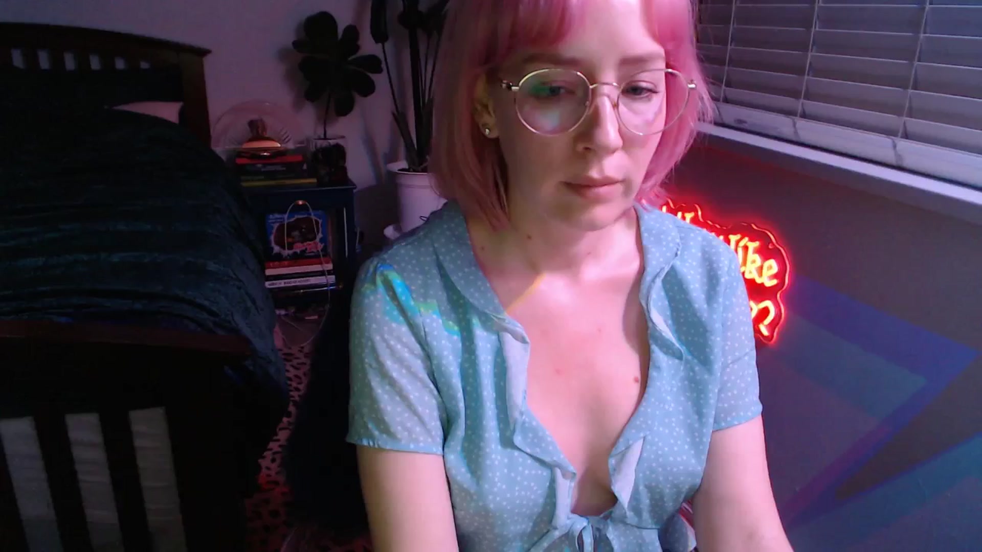 Gallery image thumbnail from TrojiesHoney's myfreecams stream on, 04/08/2026, 04:25 image 20 of 20
