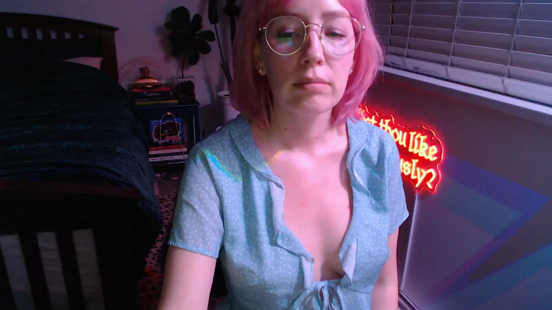 Gallery image thumbnail from TrojiesHoney's myfreecams stream on, 04/08/2026, 04:25 image 18 of 20