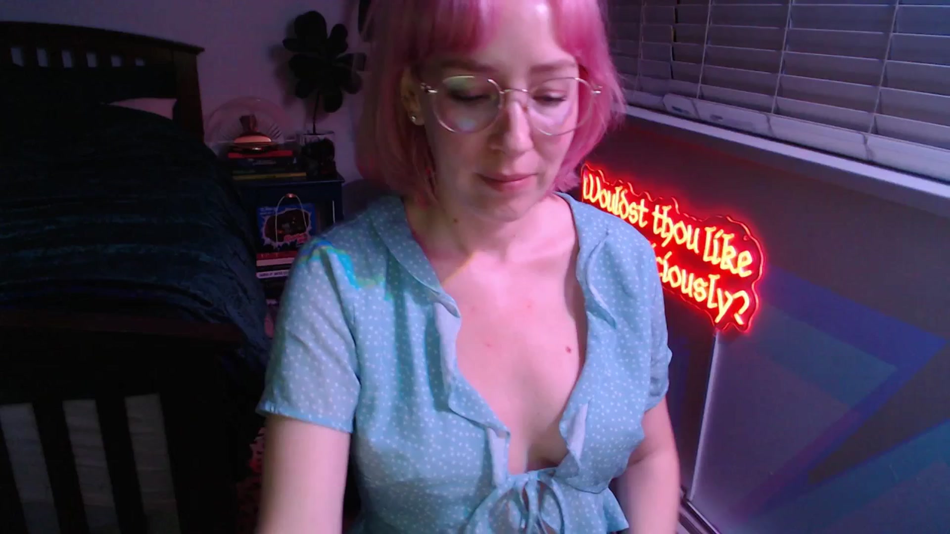 Gallery image thumbnail from TrojiesHoney's myfreecams stream on, 04/08/2026, 04:25 image 14 of 20