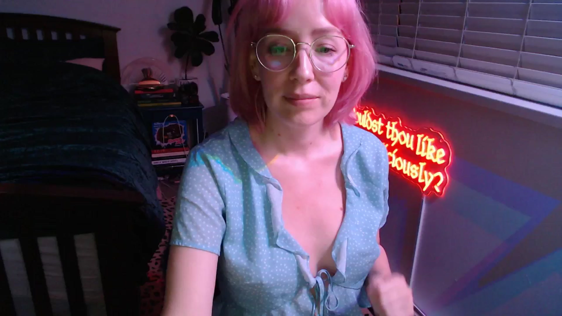 Gallery image thumbnail from TrojiesHoney's myfreecams stream on, 04/08/2026, 04:25 image 9 of 20