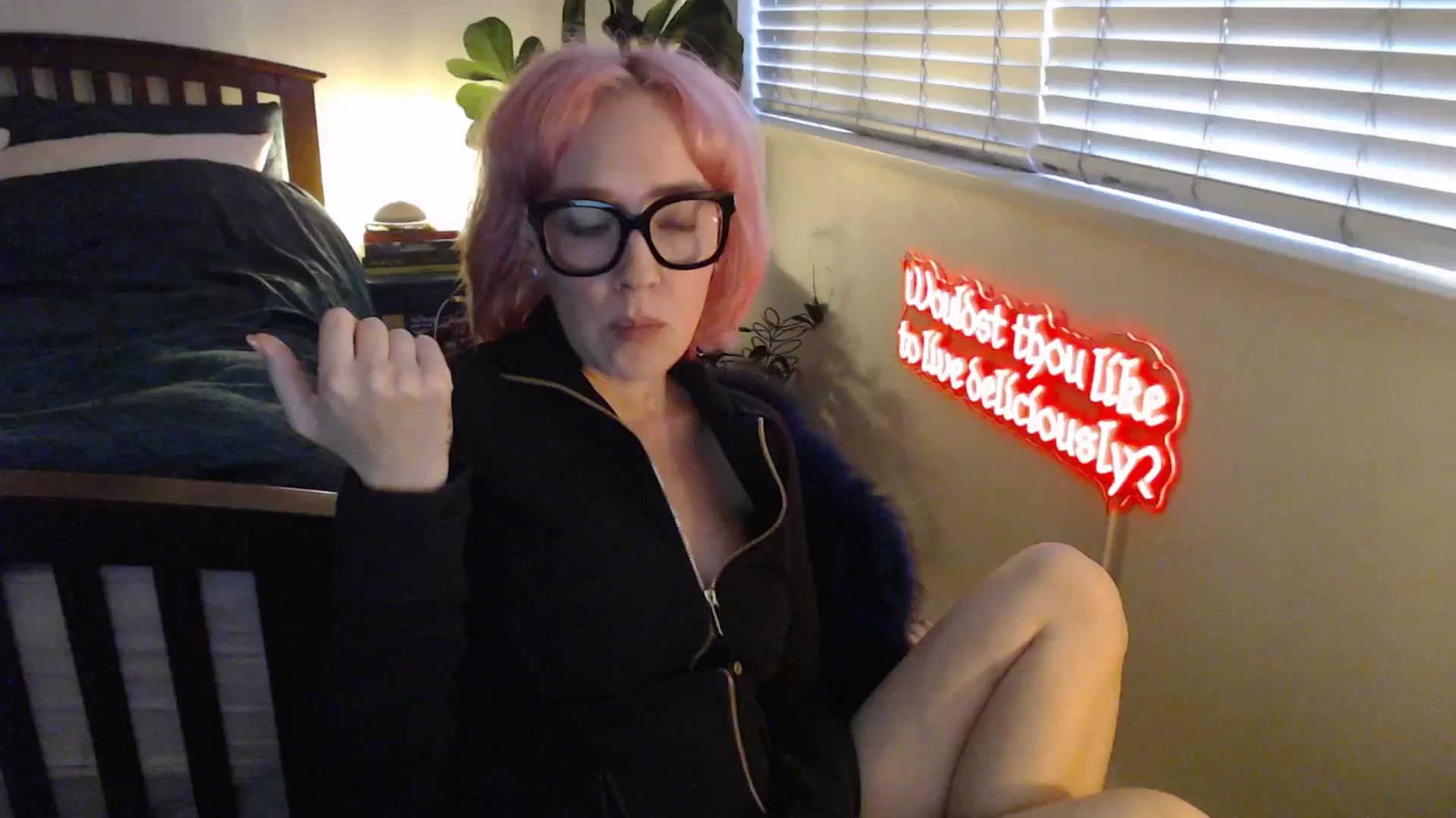 Gallery image thumbnail from TrojiesHoney's myfreecams stream on, 04/09/2026, 04:21 image 4 of 20