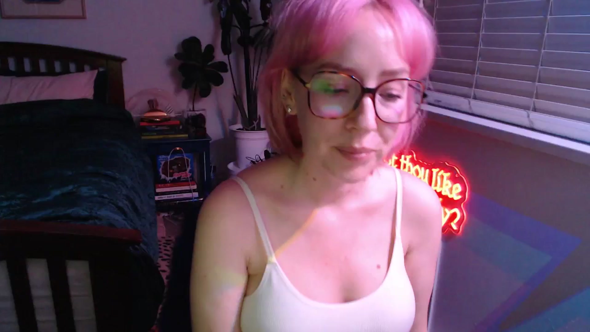 Gallery image thumbnail from TrojiesHoney's myfreecams stream on, 04/10/2026, 04:10 image 17 of 20