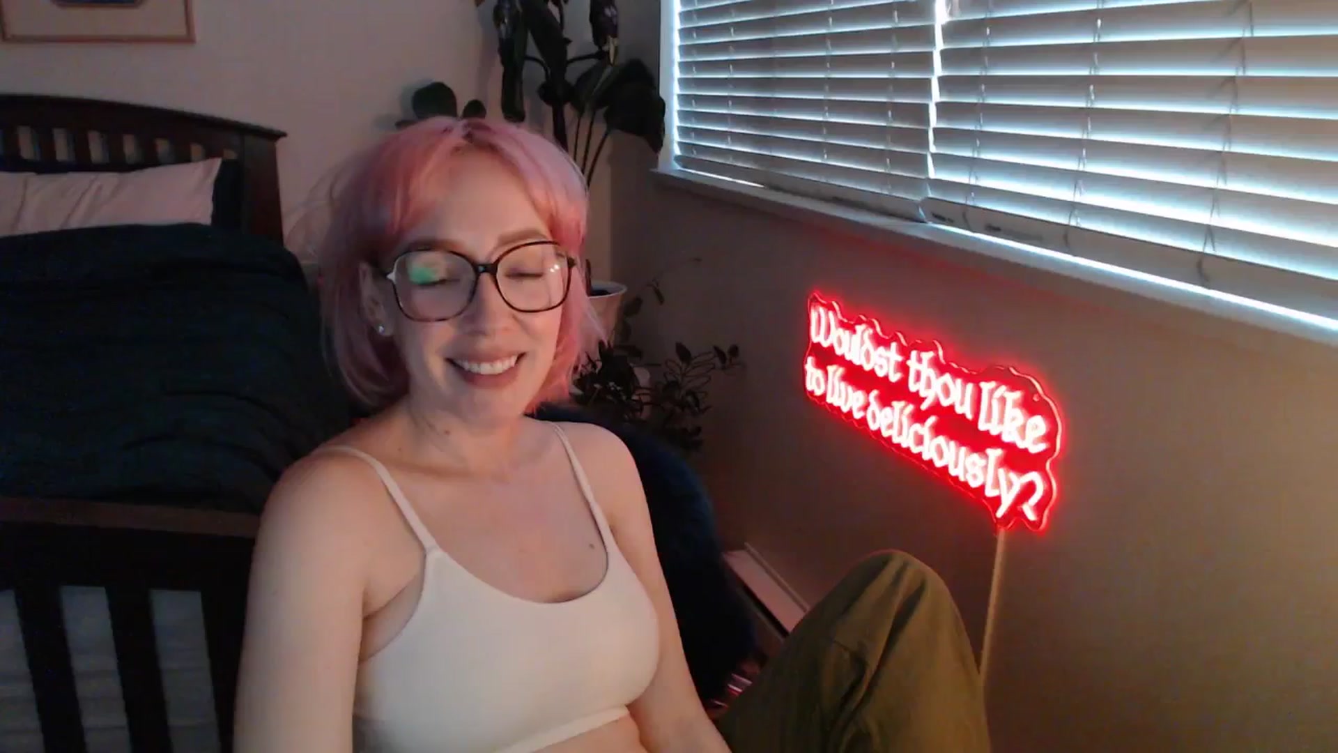 Gallery image thumbnail from TrojiesHoney's myfreecams stream on, 04/10/2026, 04:10 image 5 of 20