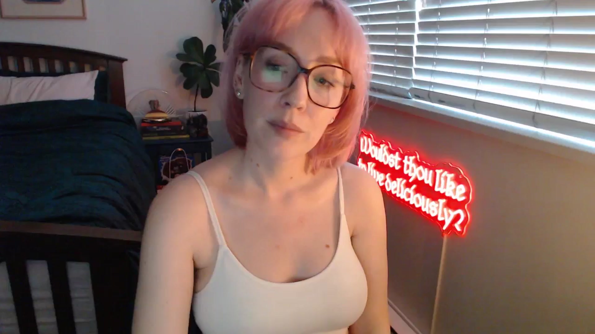 Gallery image thumbnail from TrojiesHoney's myfreecams stream on, 04/10/2026, 04:10 image 1 of 20