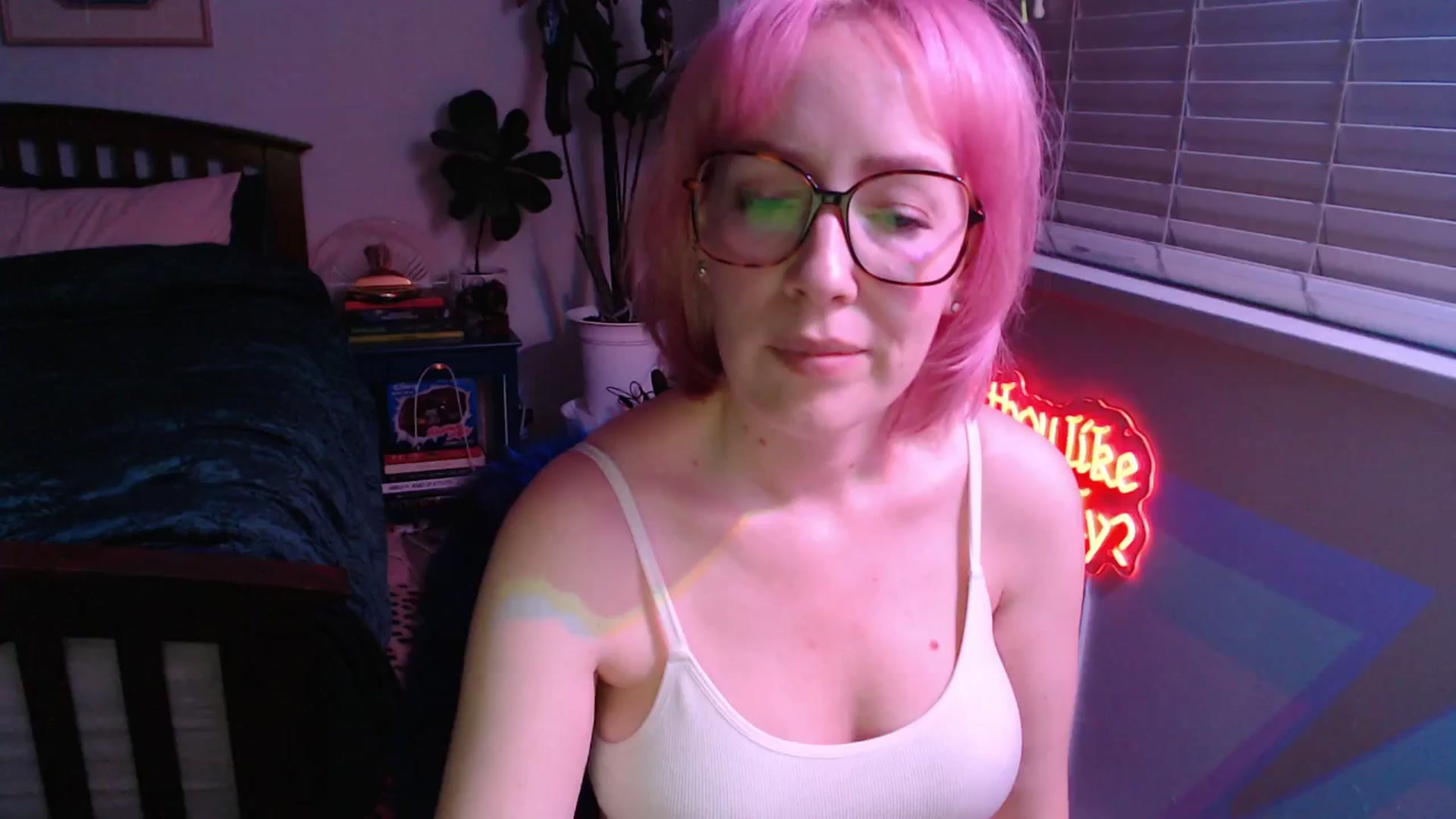 Gallery image thumbnail from TrojiesHoney's myfreecams stream on, 04/10/2026, 04:10 image 14 of 20