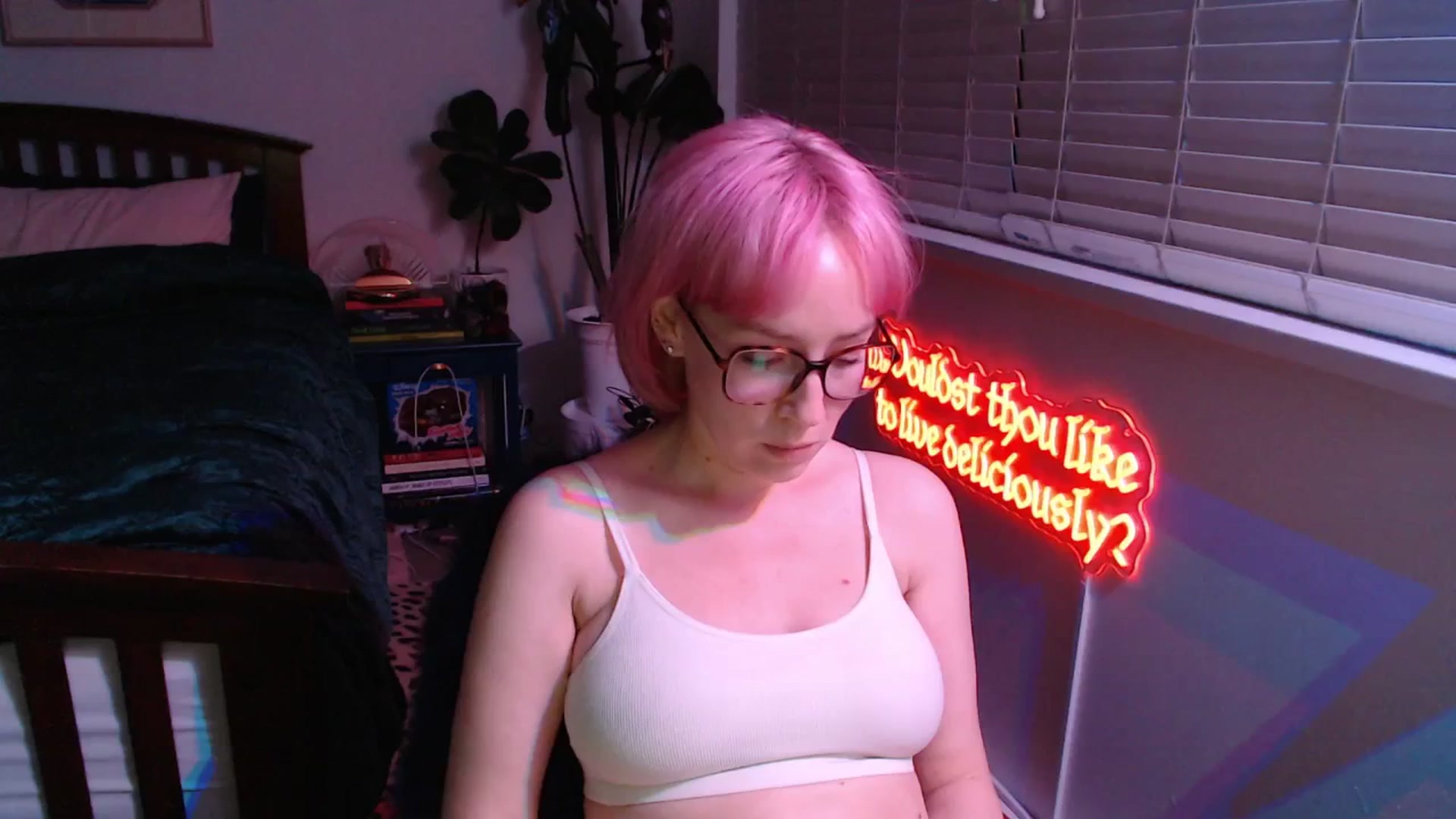 Gallery image thumbnail from TrojiesHoney's myfreecams stream on, 04/10/2026, 04:10 image 16 of 20