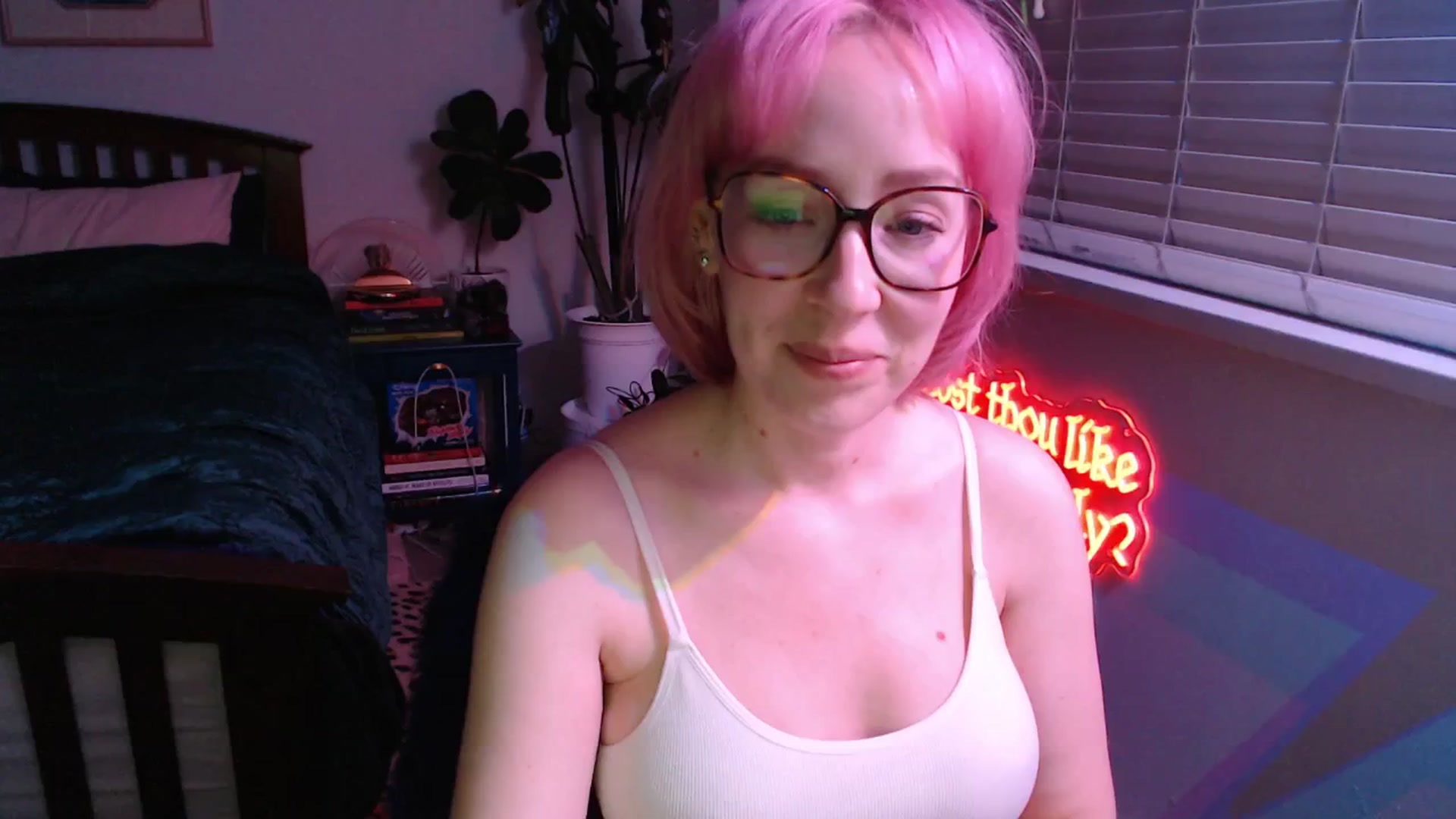 Gallery image thumbnail from TrojiesHoney's myfreecams stream on, 04/10/2026, 04:10 image 15 of 20