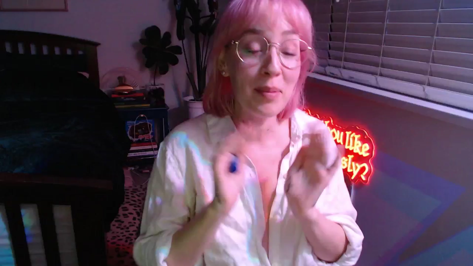 Gallery image thumbnail from TrojiesHoney's myfreecams stream on, 04/11/2026, 04:33 image 10 of 20