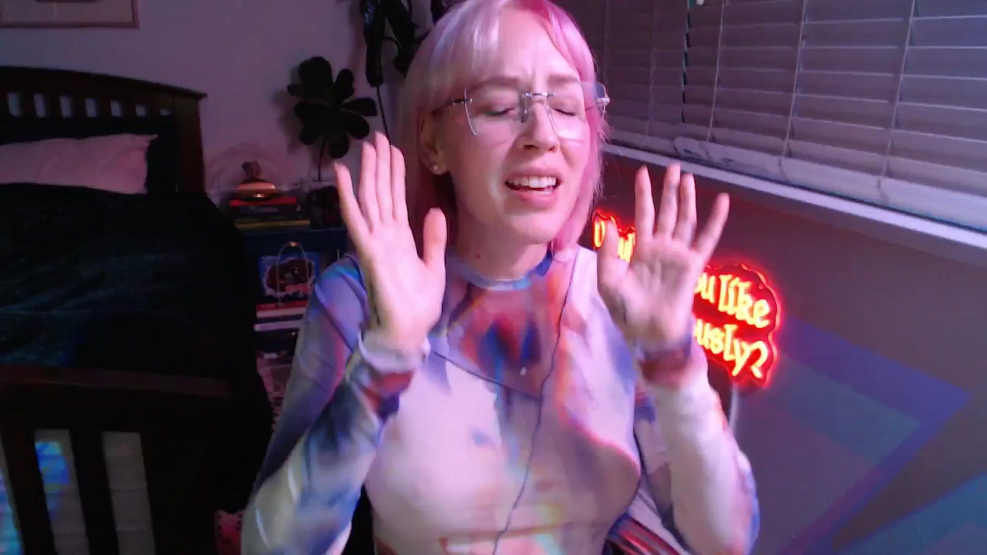 Gallery image thumbnail from TrojiesHoney's myfreecams stream on, 04/14/2026, 04:19 image 9 of 20