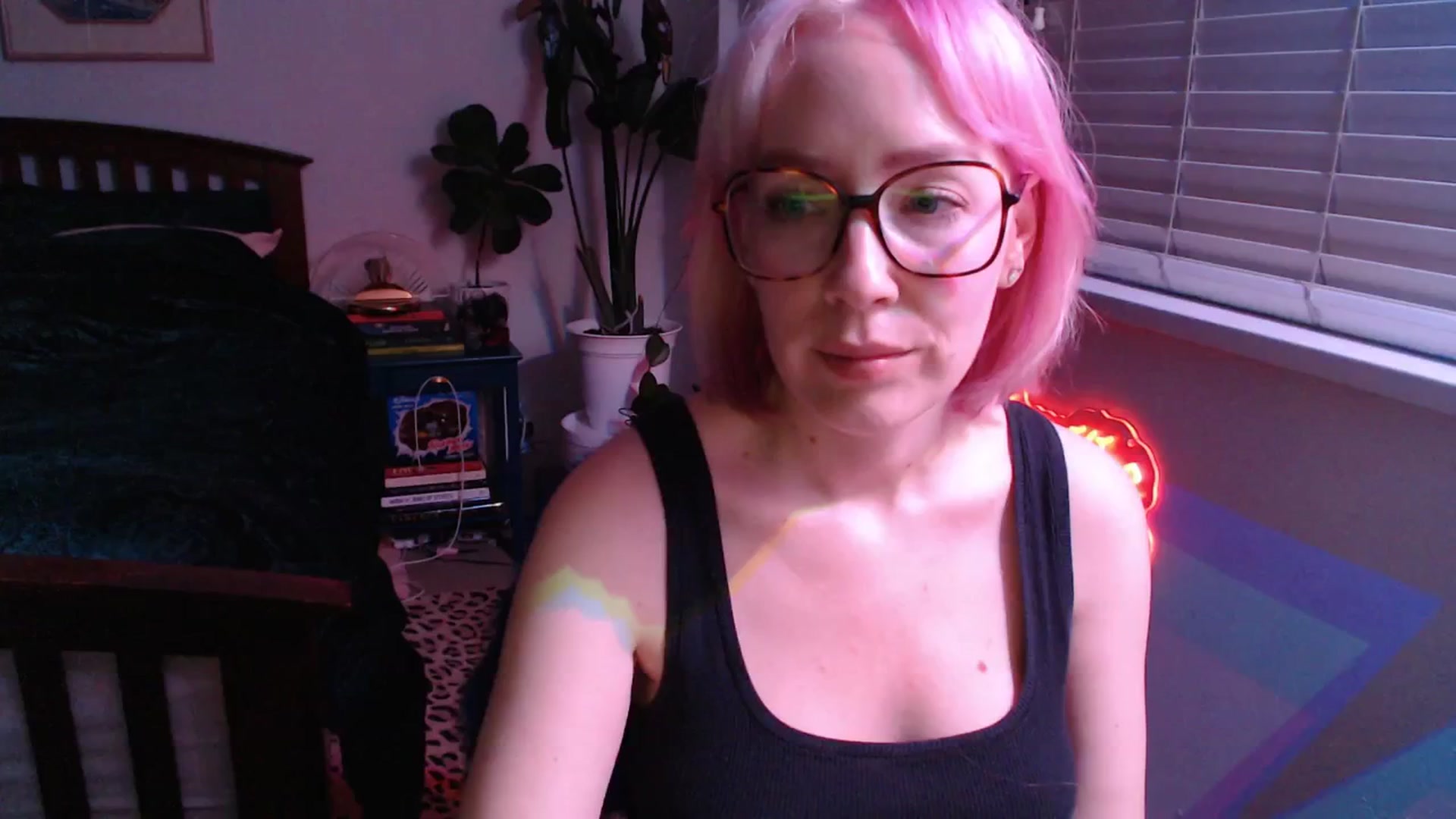 Gallery image thumbnail from TrojiesHoney's myfreecams stream on, 04/15/2026, 04:17 image 17 of 20