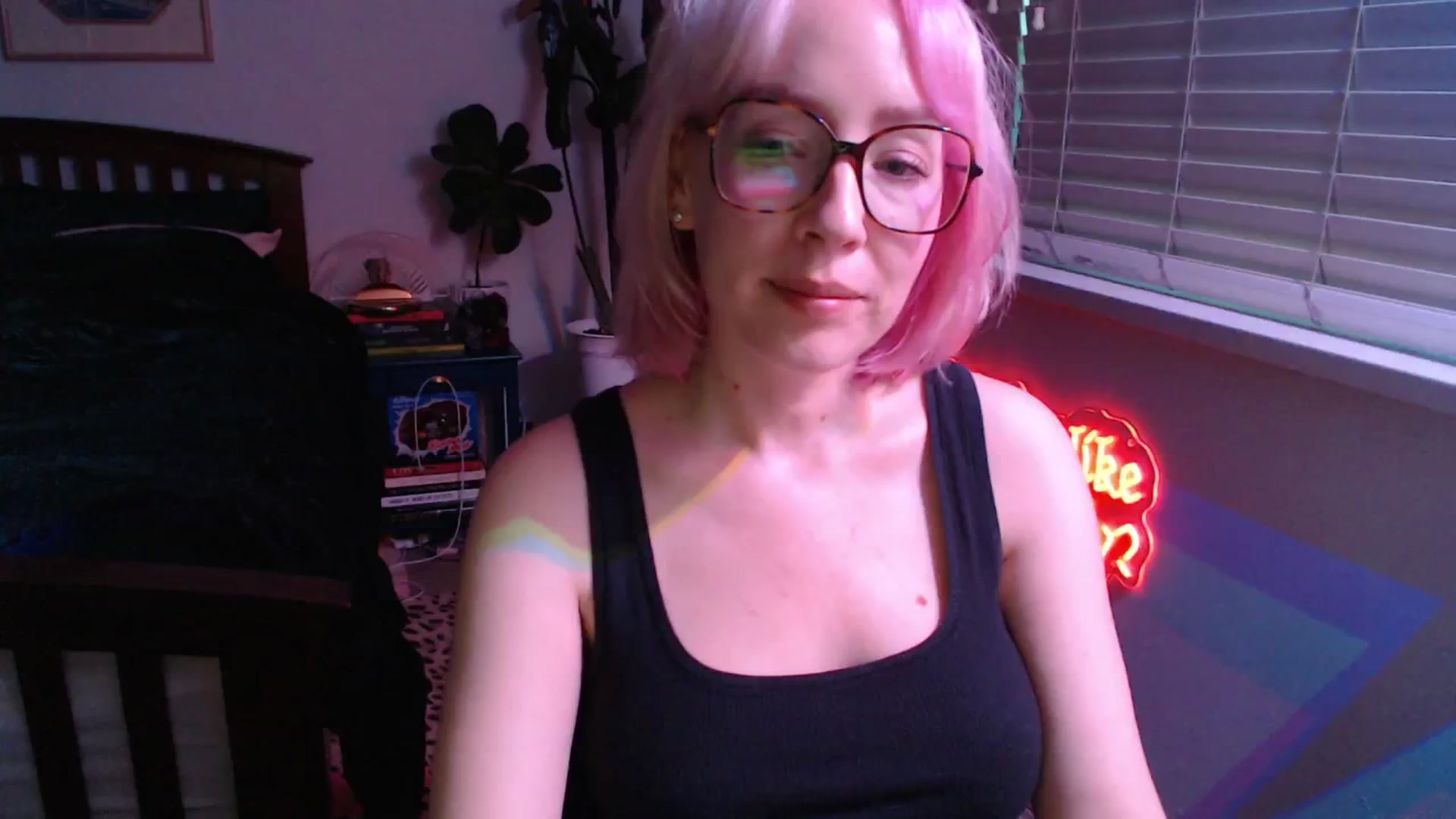 Gallery image thumbnail from TrojiesHoney's myfreecams stream on, 04/15/2026, 04:17 image 13 of 20
