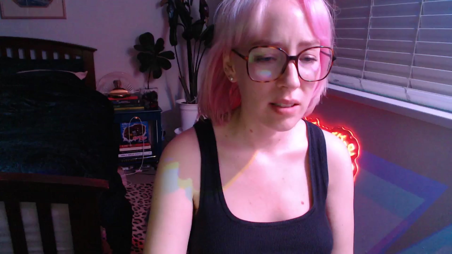 Gallery image thumbnail from TrojiesHoney's myfreecams stream on, 04/15/2026, 04:17 image 14 of 20