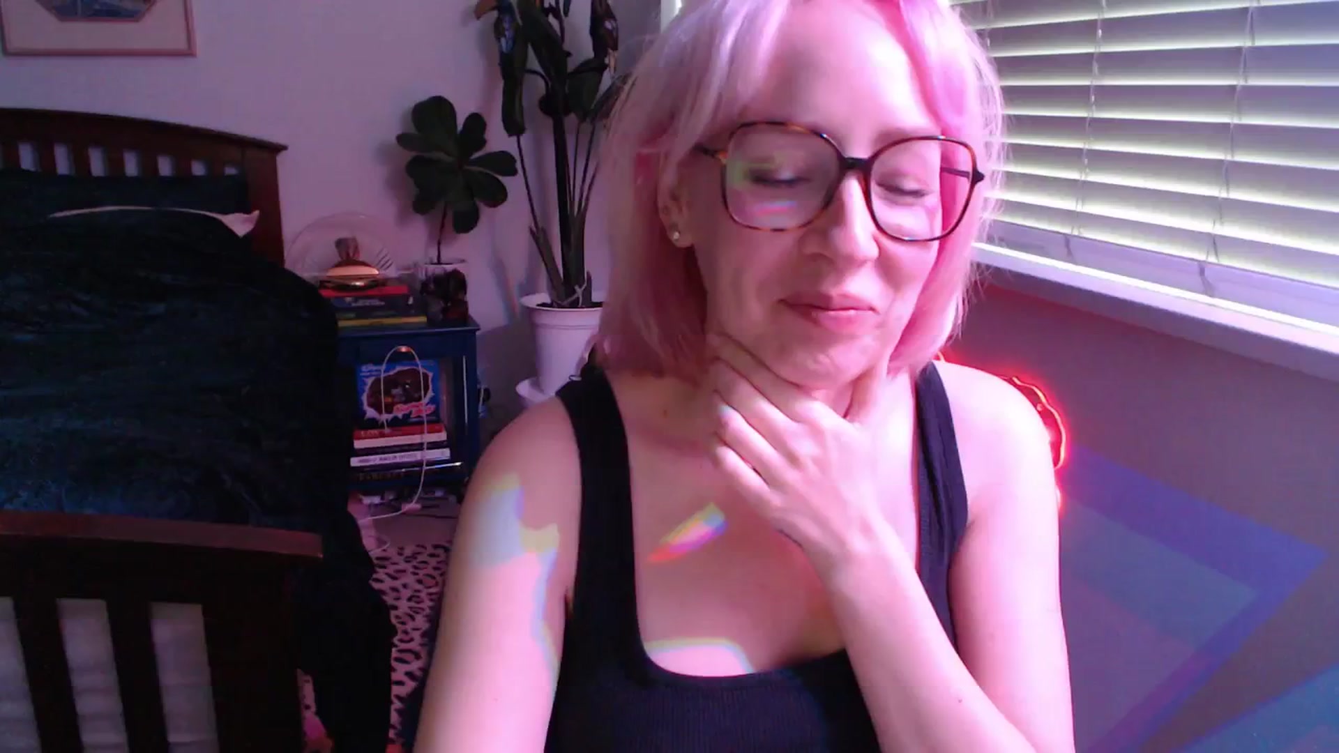 Gallery image thumbnail from TrojiesHoney's myfreecams stream on, 04/15/2026, 04:17 image 7 of 20
