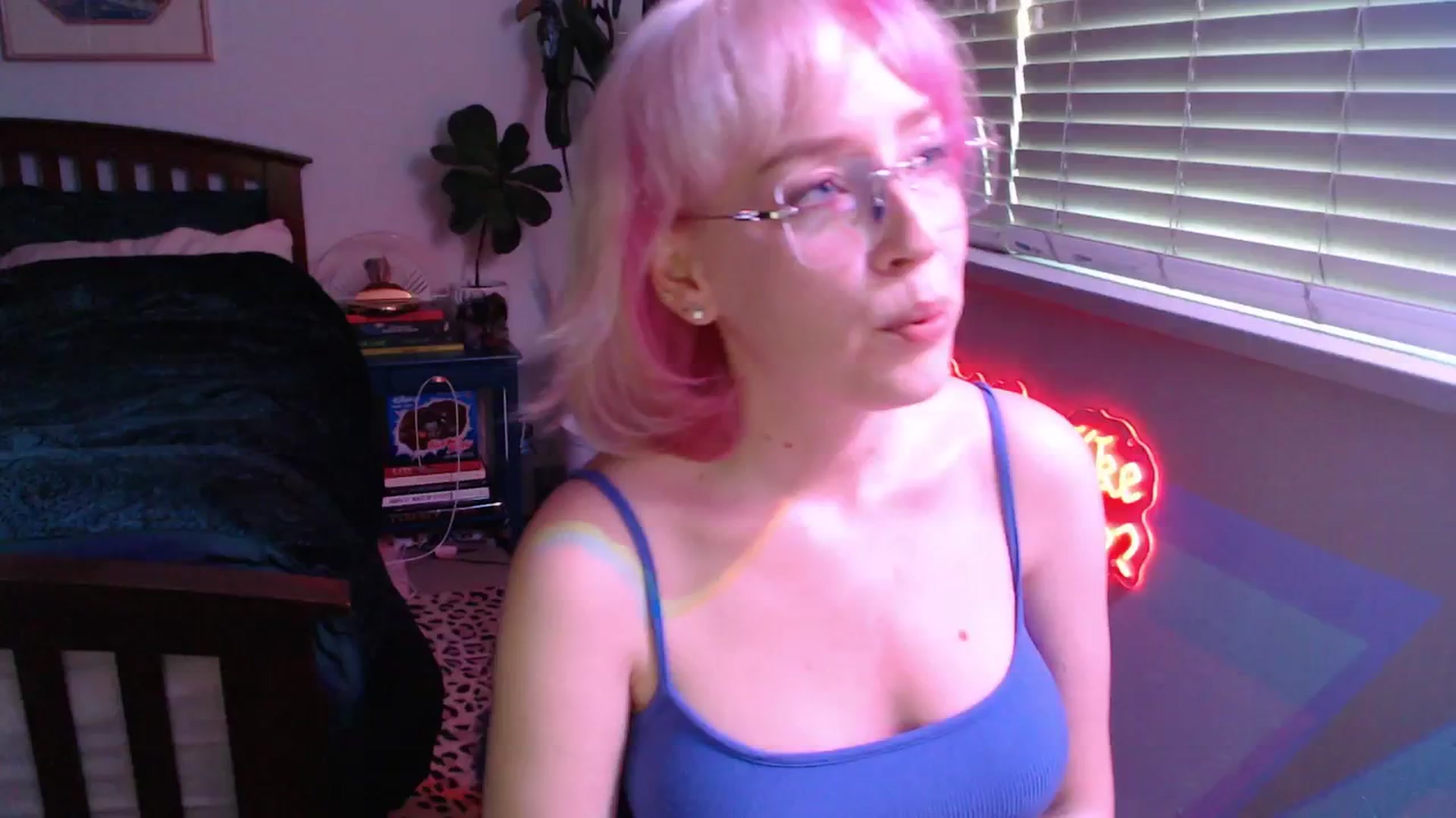 Gallery image thumbnail from TrojiesHoney's myfreecams stream on, 04/16/2026, 03:44 image 6 of 20